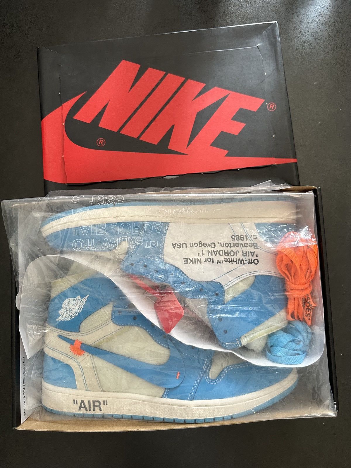 Jordan Brand × Off-White × Virgil Abloh Jordan 1 Retro High Off-White University Blue Size 12 Size US 12 / EU 45 - 7 Thumbnail
