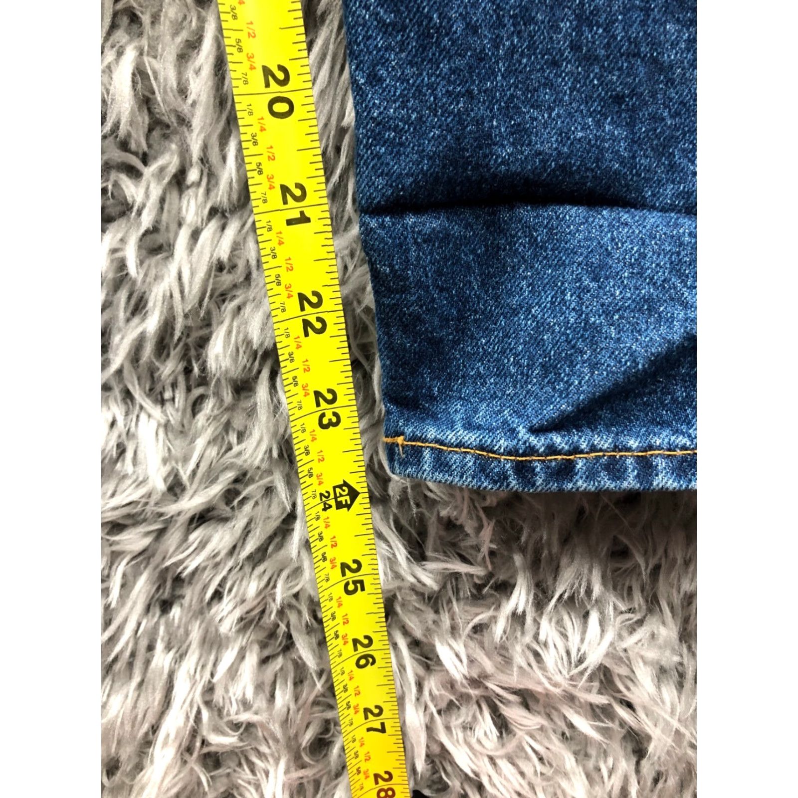 H&M H&M Capri Jeans Size 6 Womens Mid Dark Wash Blue Denim Capris, 5-Pocket, Belt Loops, Zip, Button, Logo, Cotton, Regular Rise Size 28" / US 6 / IT 42 - 3 Thumbnail