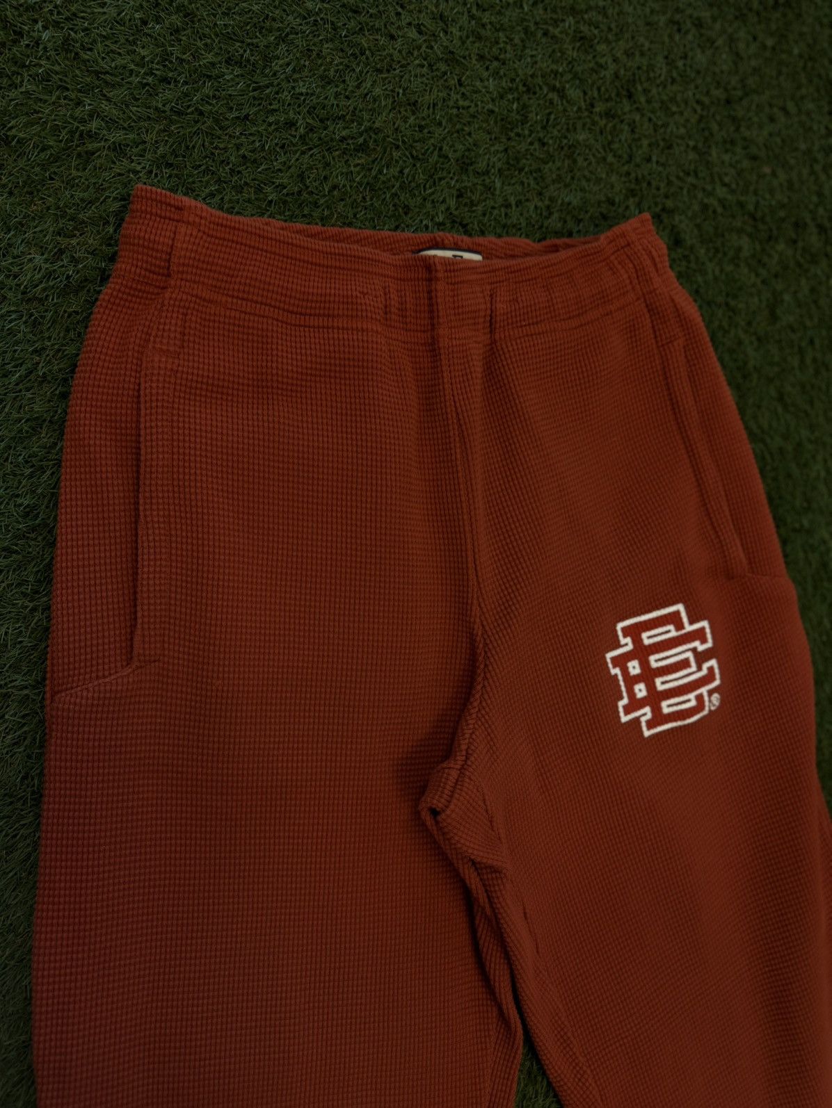 Eric Emanuel Eric Emanuel FW21 RED Thermal Sweatpants Size (M) Size US 31 - 6 Thumbnail