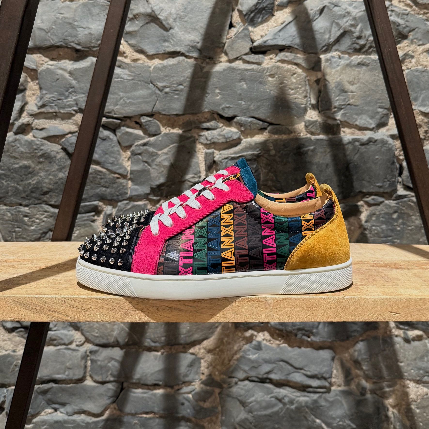 Christian Louboutin Christian Louboutin Logo Louis Junior Spikes Sneakers Size US 10.5 / EU 43-44 - 6 Thumbnail