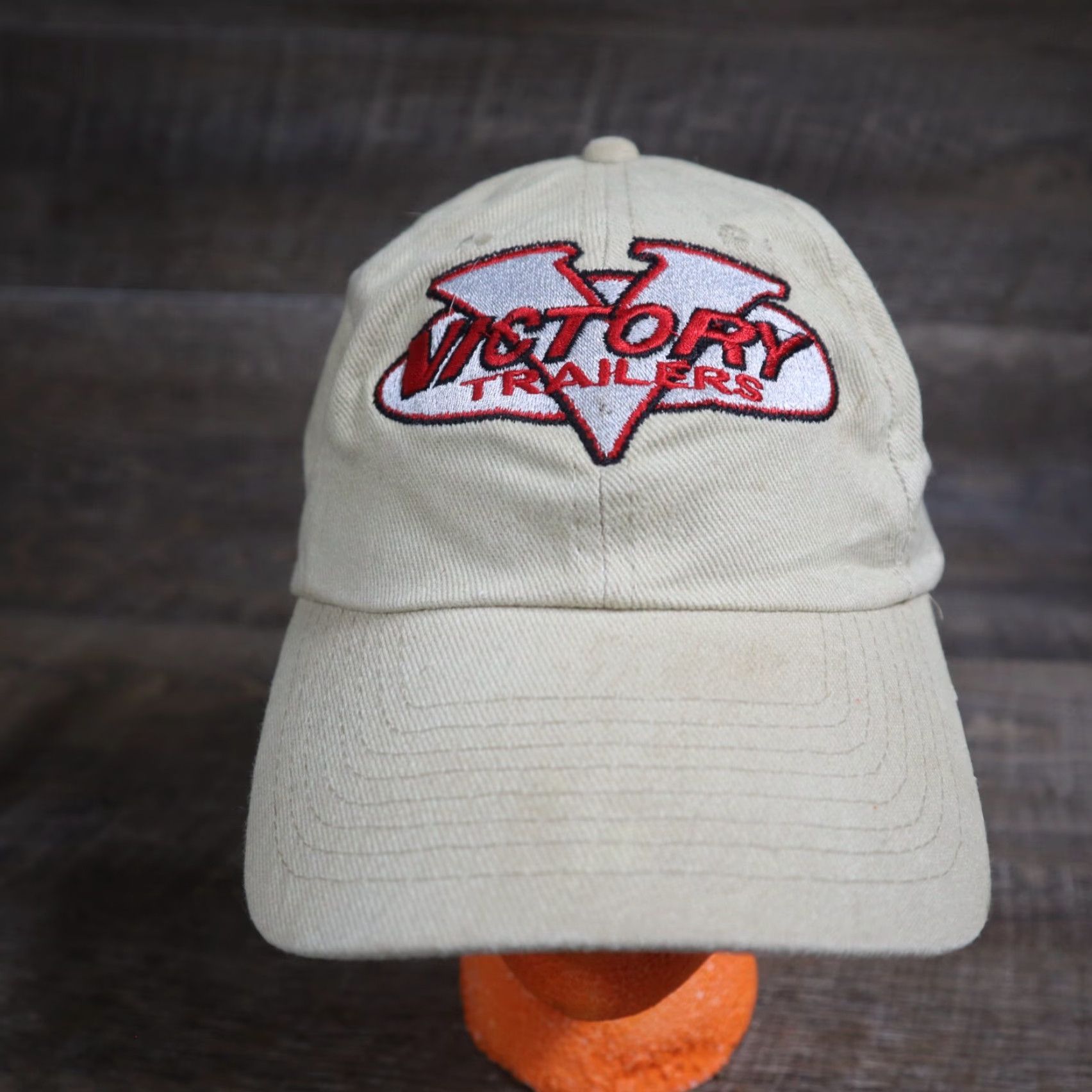 Vintage Vintage Victory Trailers Baseball Cap Adult Adjustable Aviation Beige Mens Size ONE SIZE - 2 Thumbnail