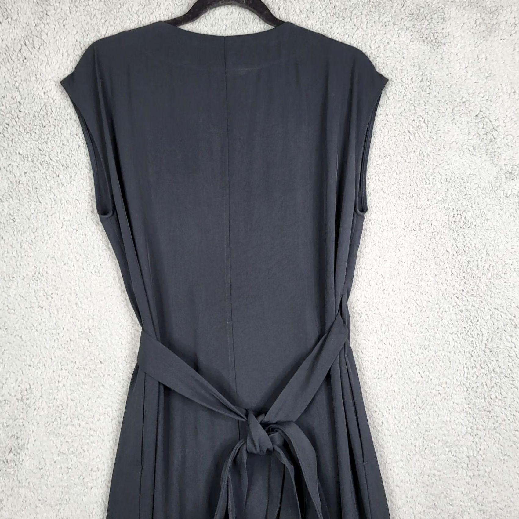 Everlane Evelane Womens black Cap sleeve Wrap dress Size 4 - Casual, Size S / US 4 / IT 40 - 4 Thumbnail