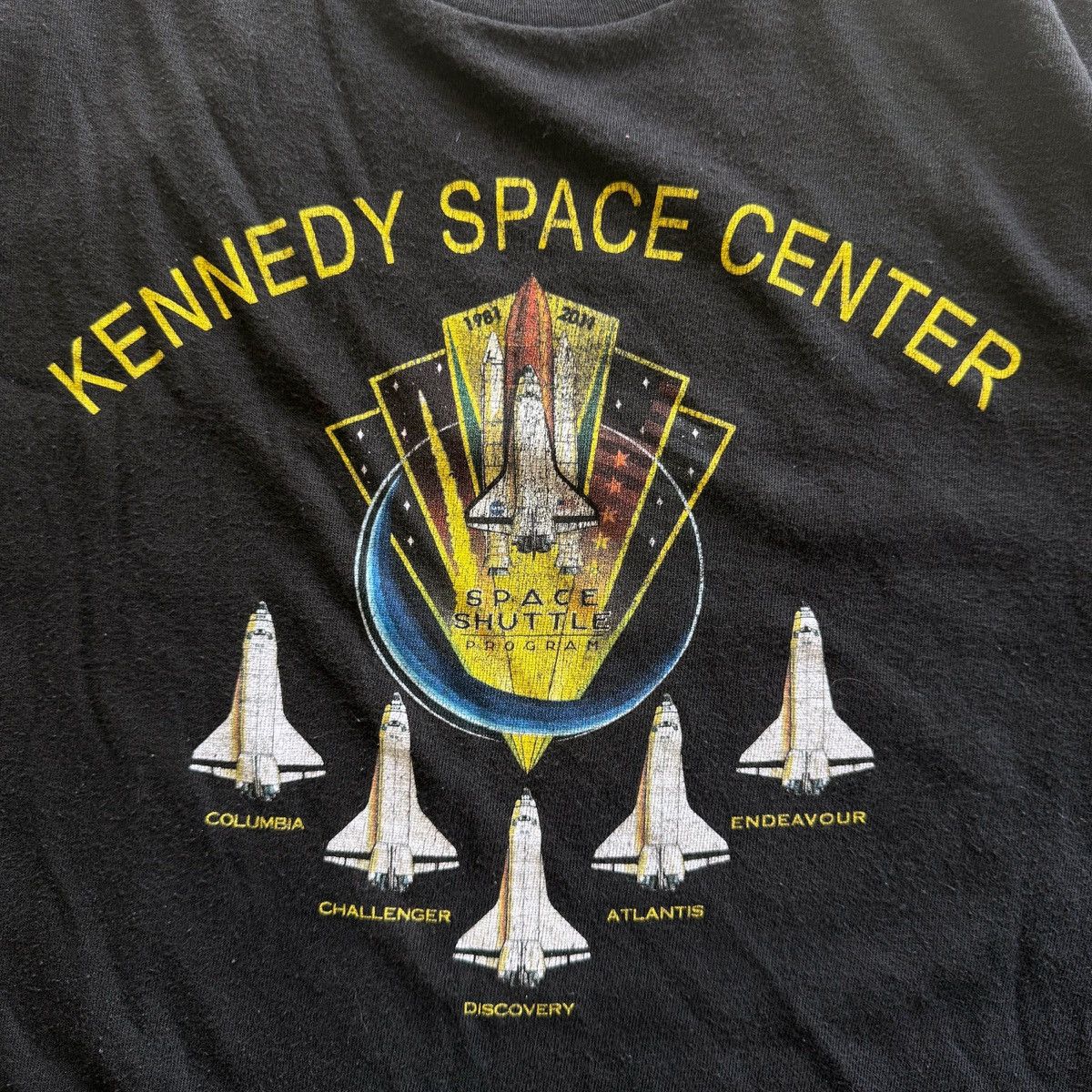 Vintage 2011 Vintage NASA Space Shuttle Program Tee Size US XL / EU 56 / 4 - 3 Thumbnail