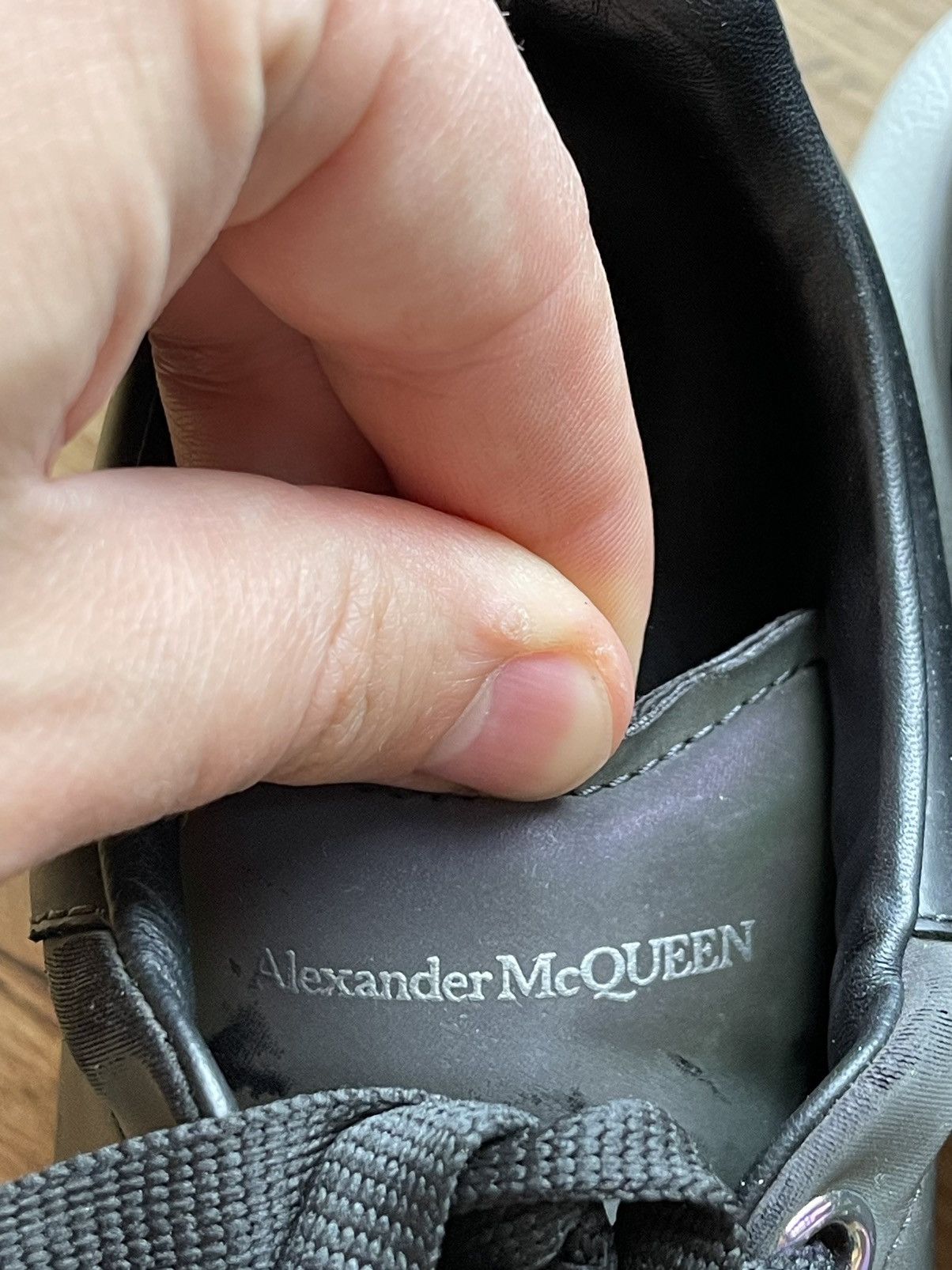 Alexander McQueen Alexander McQueen Iridescent Sneakers Beetle Black chameleon Size US 6 / IT 36 - 12 Thumbnail