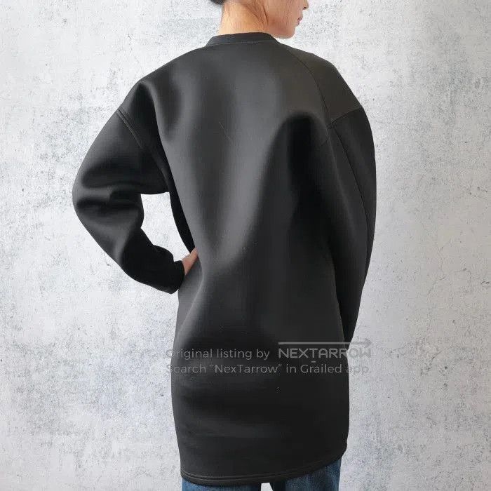 Balenciaga BALENCIAGA Black Crewneck Mid. Size XS / US 0-2 / IT 36-38 - 2 Thumbnail