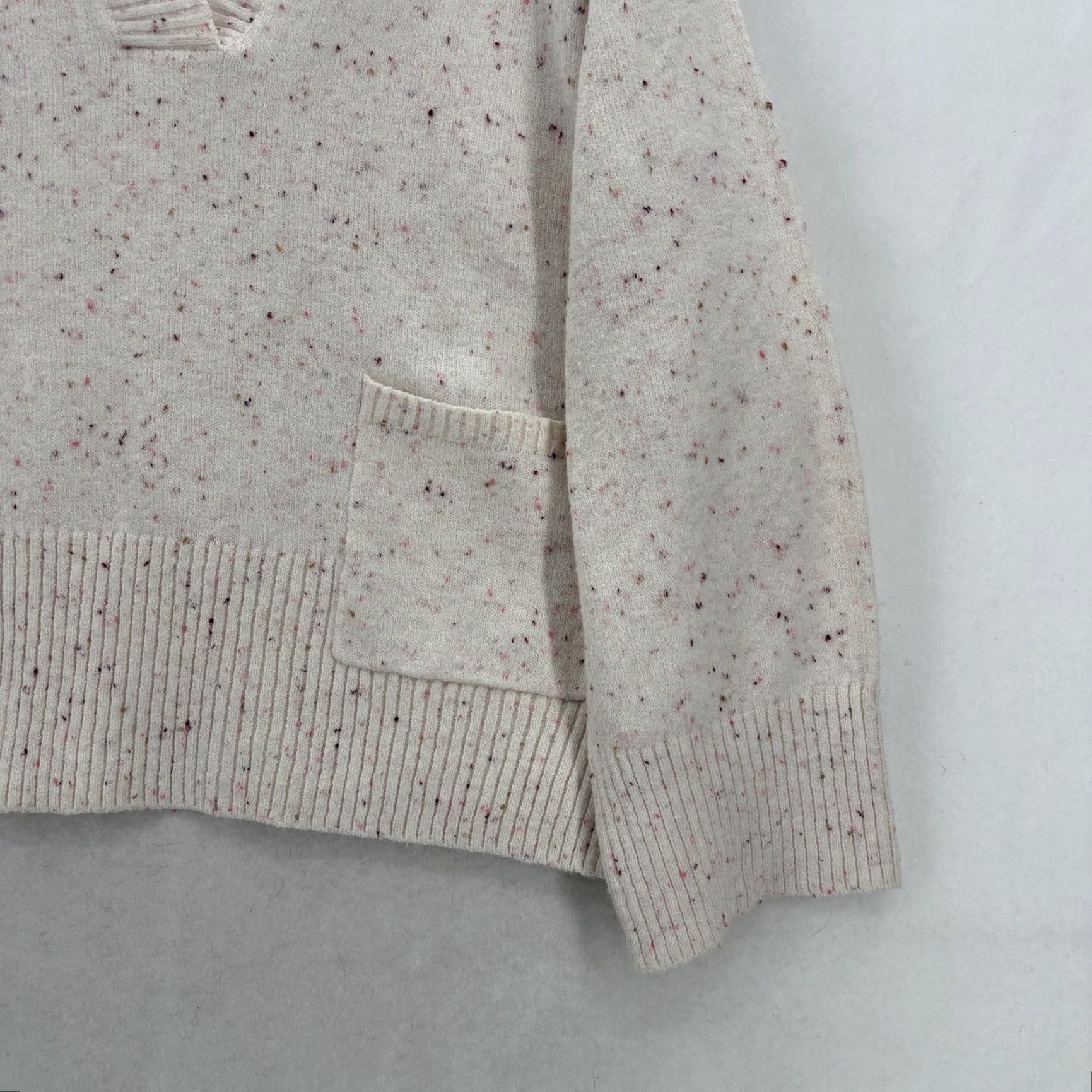 Loft LOFT Beige V-Neck Pocket Long Sleeve Pullover Sweater Womens Large NWT Size L / US 10 / IT 46 - 3 Thumbnail