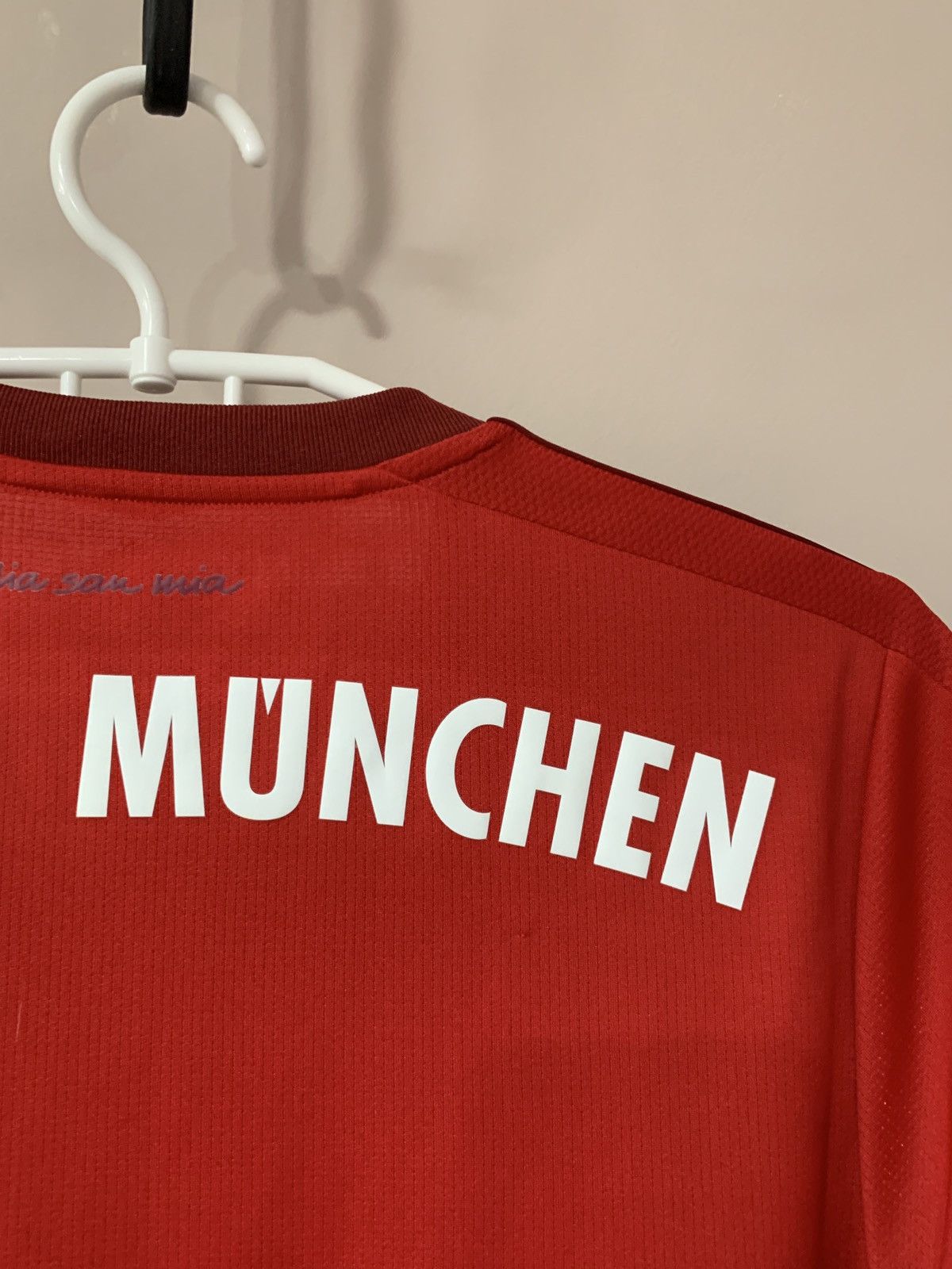Adidas Bayern Munich 2015 2016 home adidas soccer football jersey Size US S / EU 44-46 / 1 - 9 Thumbnail
