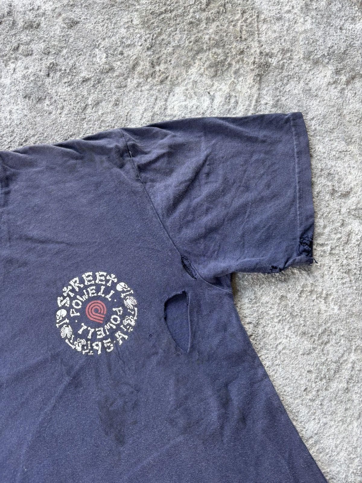 Powell Peralta Vintage Distressed Powell Peralta Tshirt Size US L / EU 52-54 / 3 - 3 Thumbnail