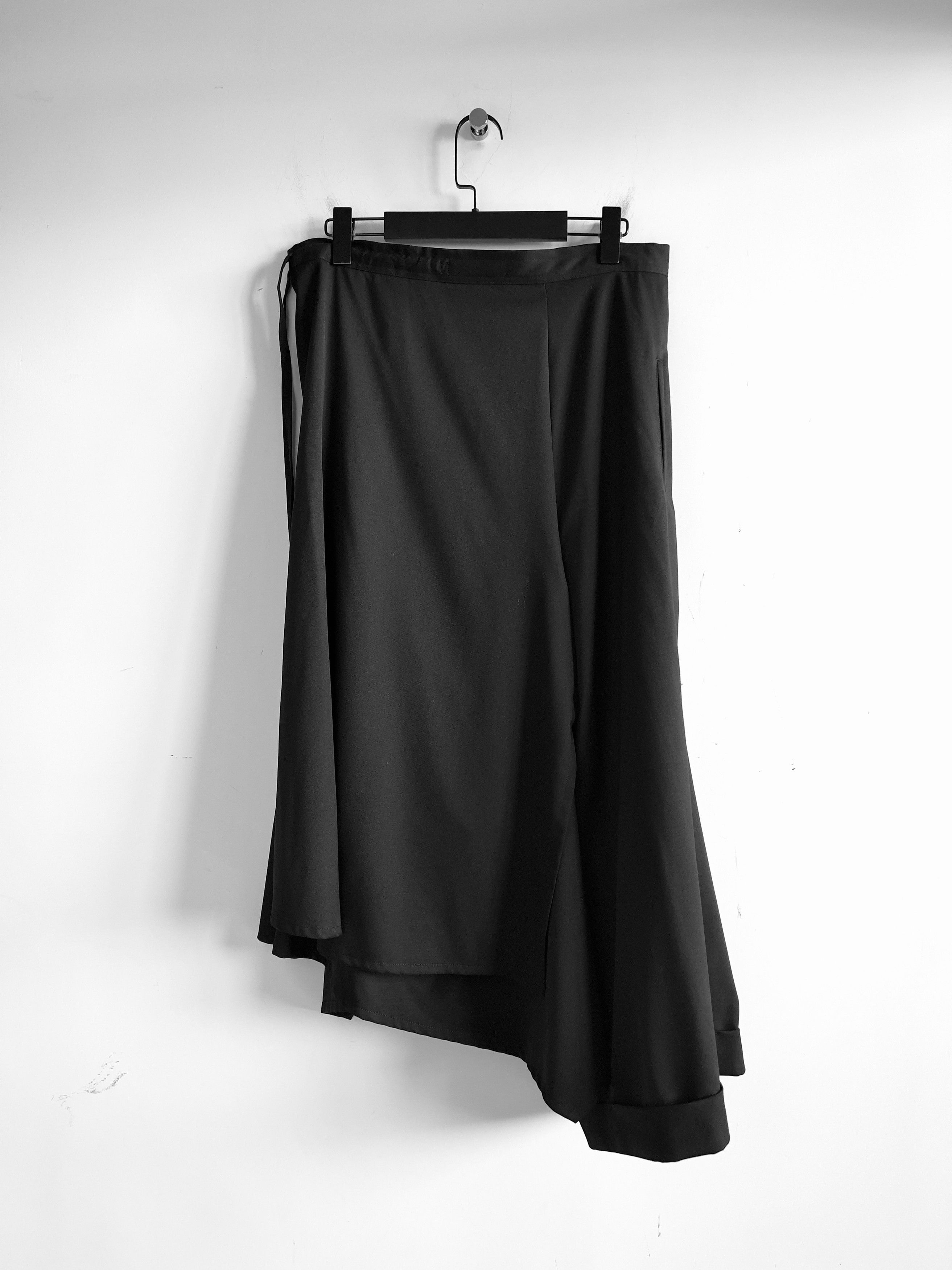 Yohji Yamamoto Yohji Yamamoto Femme - Rayon Asymmetrical Draped Skirt Size 24" / US 00 / IT 34 - 2 Thumbnail