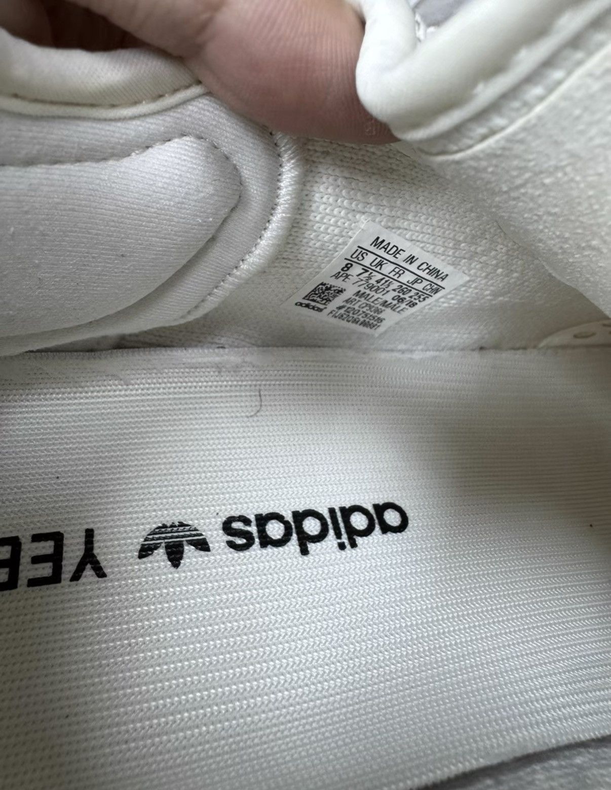 Adidas Adidas Yeezy 350 White CP9366 K37 Size US 7.5 / EU 40-41 - 4 Thumbnail