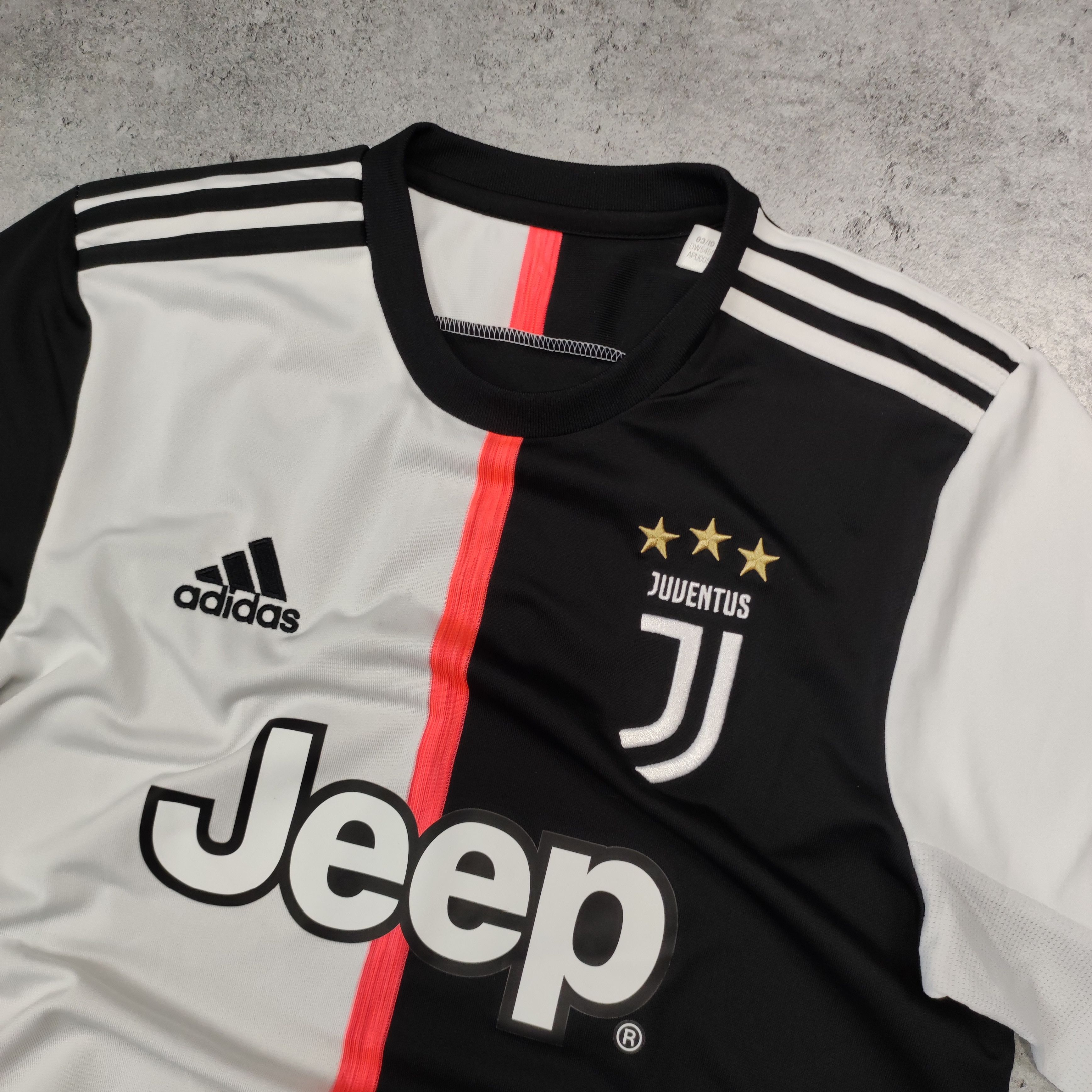 Adidas RARE Juventus FC x Adidas 2019 Home Football Jersey Size US S / EU 44-46 / 1 - 4 Thumbnail