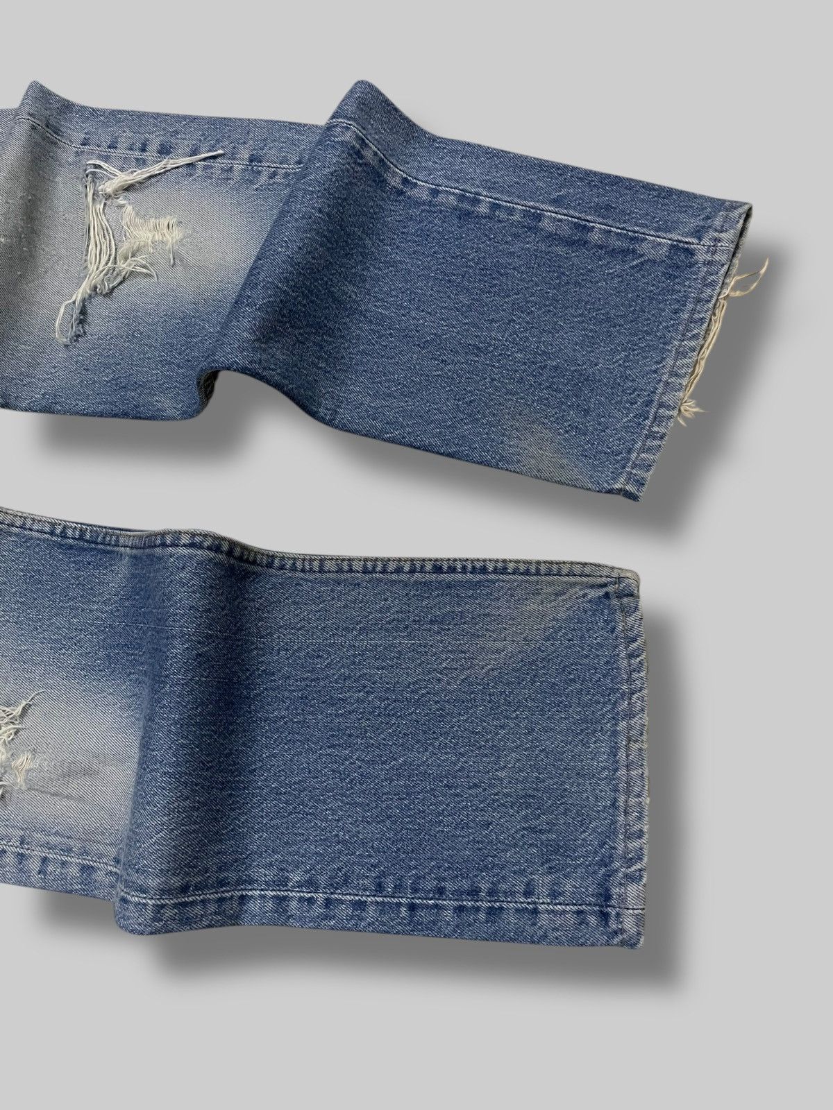 Levi's Vintage Clothing Vintage Og 1990s Original Levis 501 Distressed Clean Denim Size US 29 - 5 Thumbnail