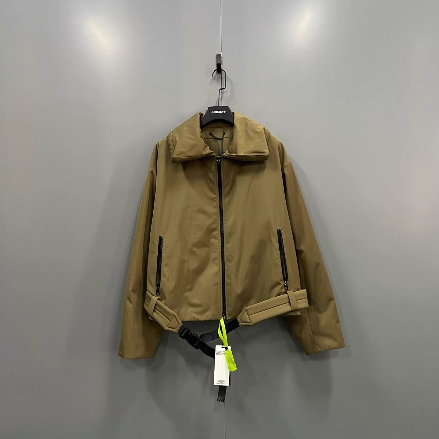 Louis Vuitton Louis Vuitton LV Wizard of Oz belted jacket Size US L / EU 52-54 / 3 - 1 Thumbnail