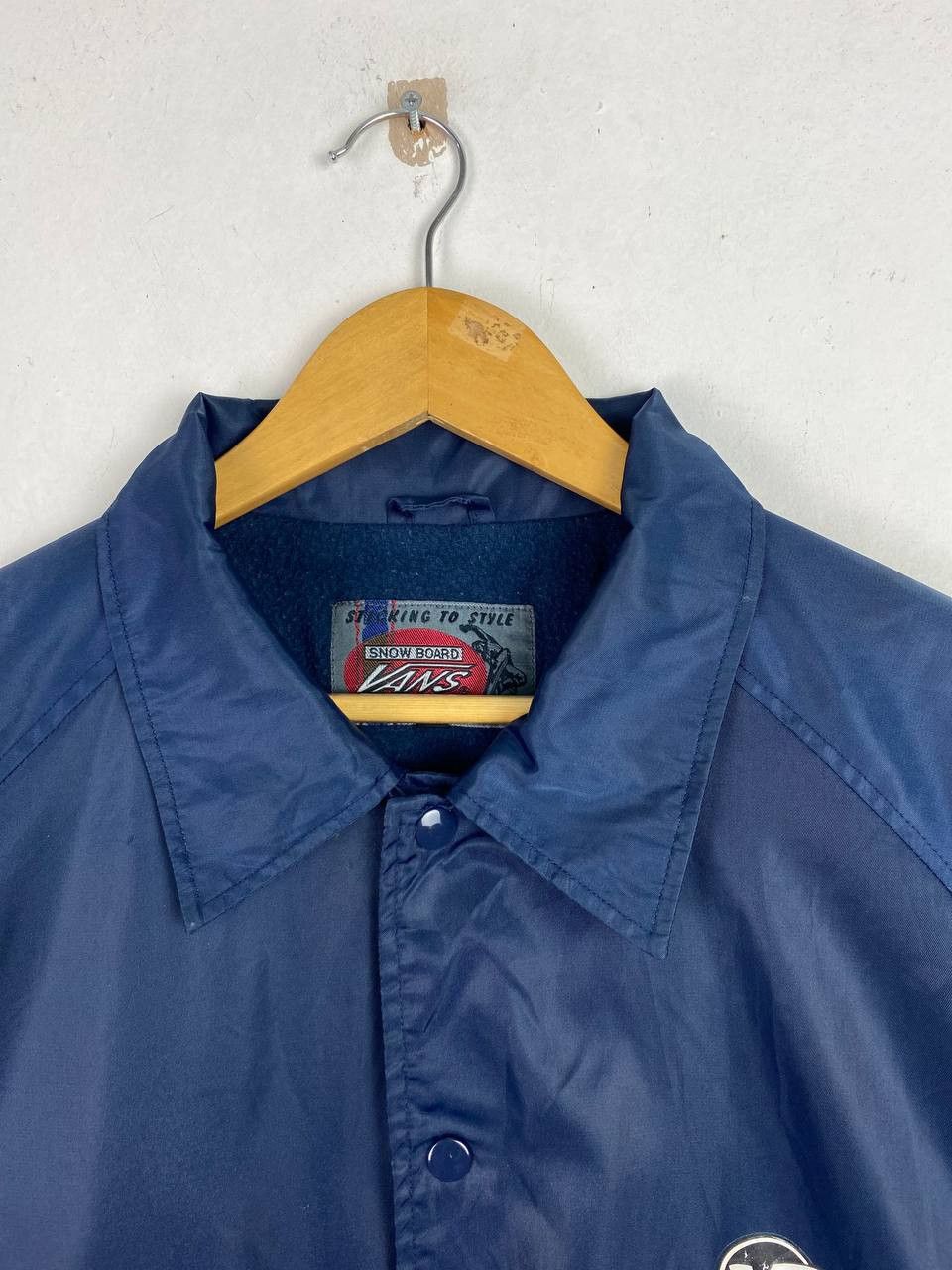 Vans vintage 90s vans snowboards light jacket nice design Size US XL / EU 56 / 4 - 3 Thumbnail