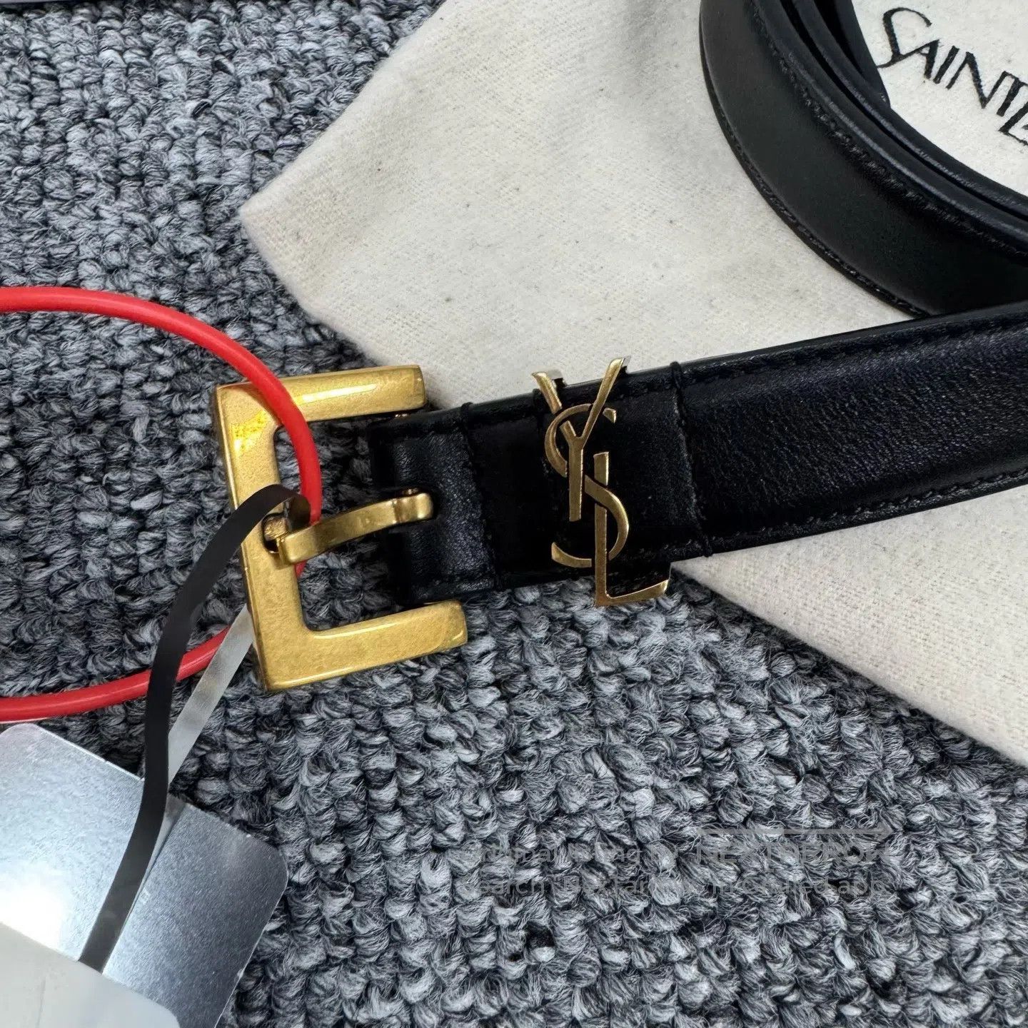 Saint Laurent Paris Saint Laurent Paris Gold buckle; fine leather strap| Size ONE SIZE - 2 Thumbnail