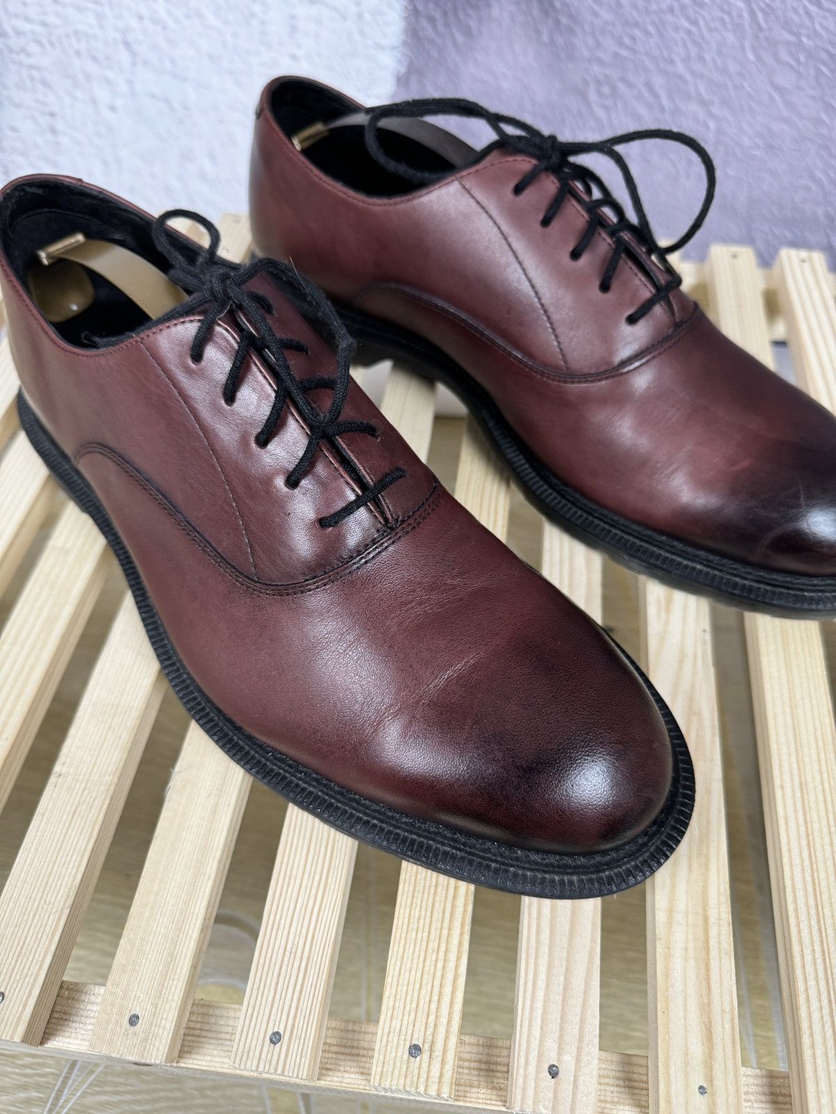 Dr. Martens Dr.Martnes AW501 leather Oxford classic leather shoes Size US 11 / EU 44 - 3 Thumbnail