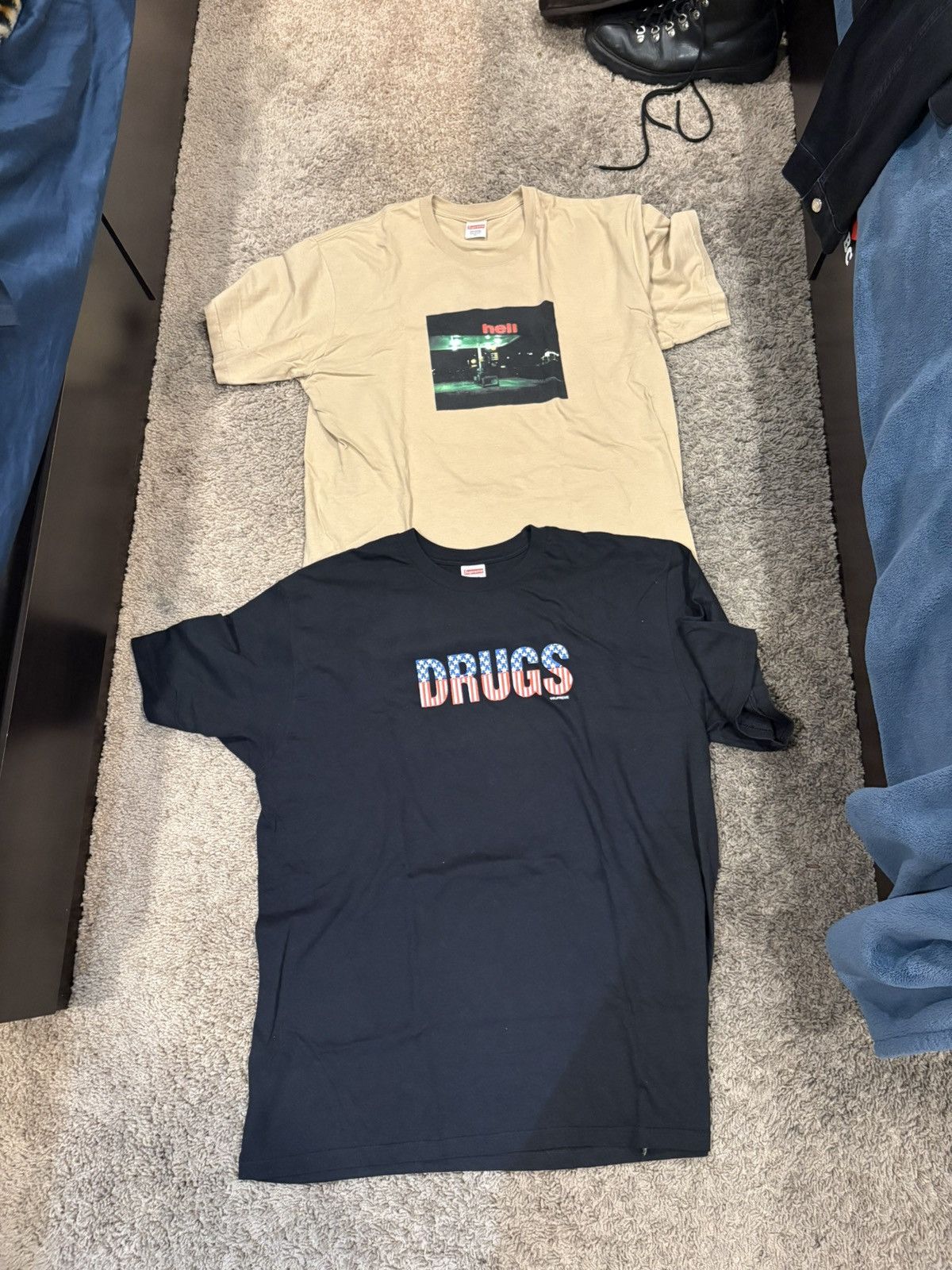 TWO SUPREME SIZE XL