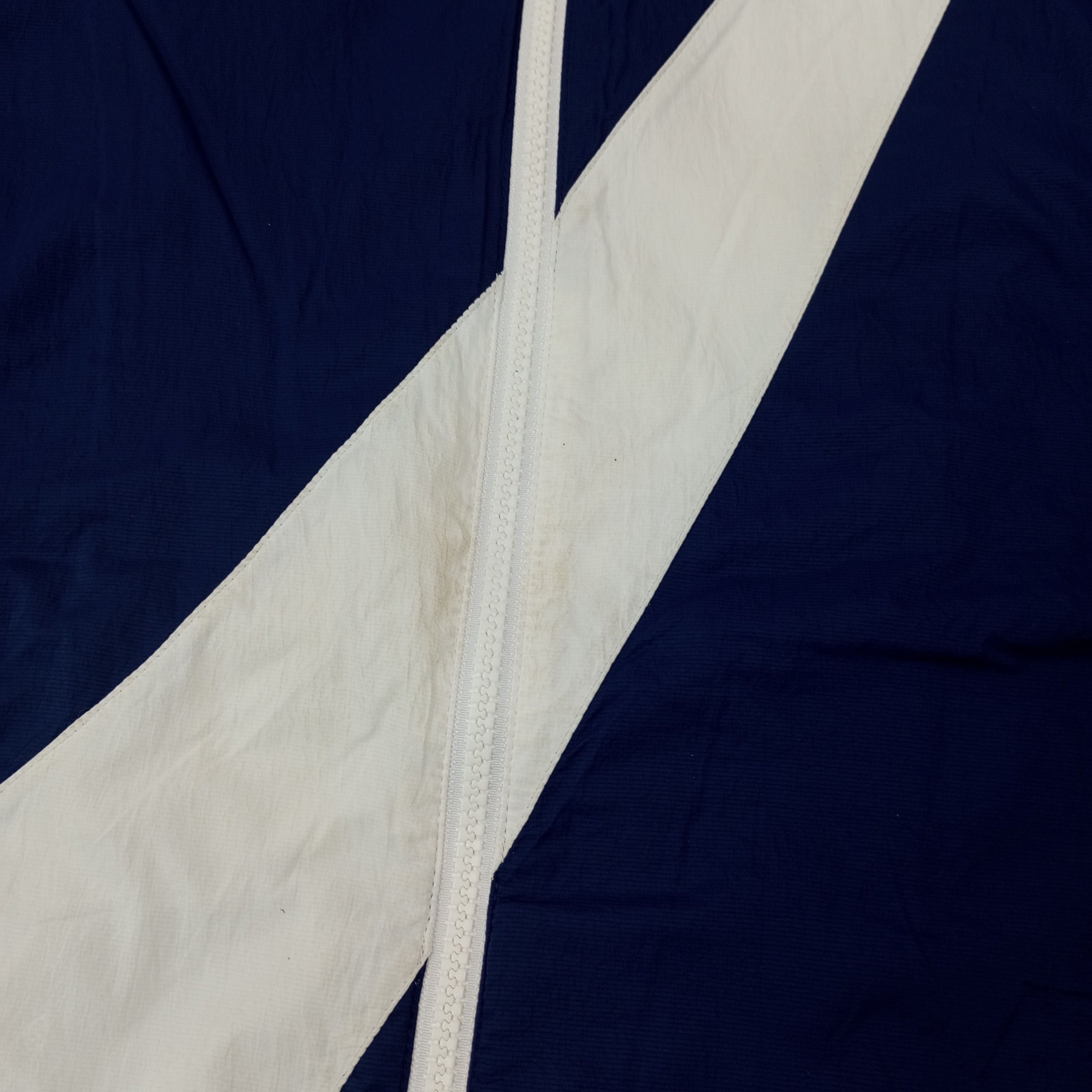 Nike × Vintage Nike Sportswear Style Windbreaker Jacket c229n22 Size US XL / EU 56 / 4 - 2 Thumbnail