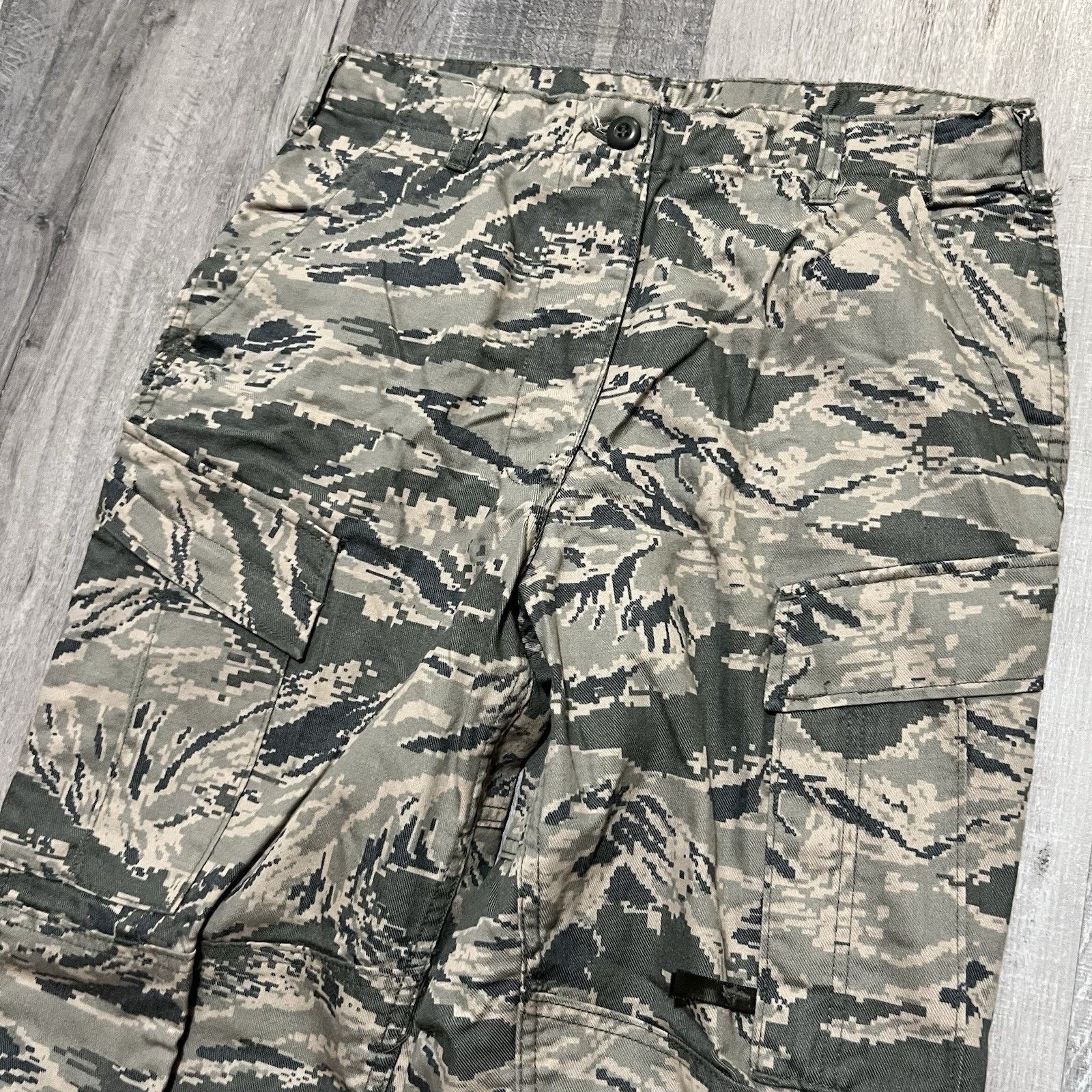 Vintage Womens Camouflage Airmans Battle Pants Y2K Cargo Camo Pants Size 32" / US 10 / IT 46 - 3 Thumbnail