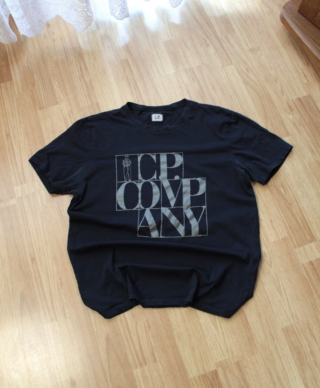 C.P. Company 🔥 C.P. Company Big Logo Distressed T Shirt Vintage Y2K Size US XL / EU 56 / 4 - 1 Thumbnail