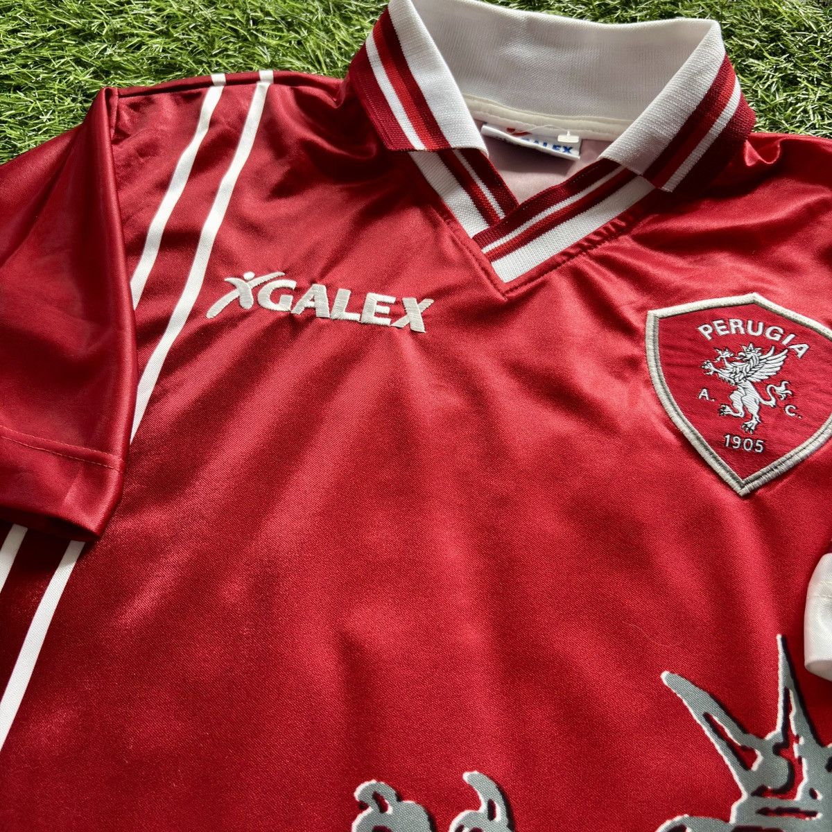 Other Perugia Home 1998-99 Nakata #7 Soccer Jersey Size US M / EU 48-50 / 2 - 4 Thumbnail