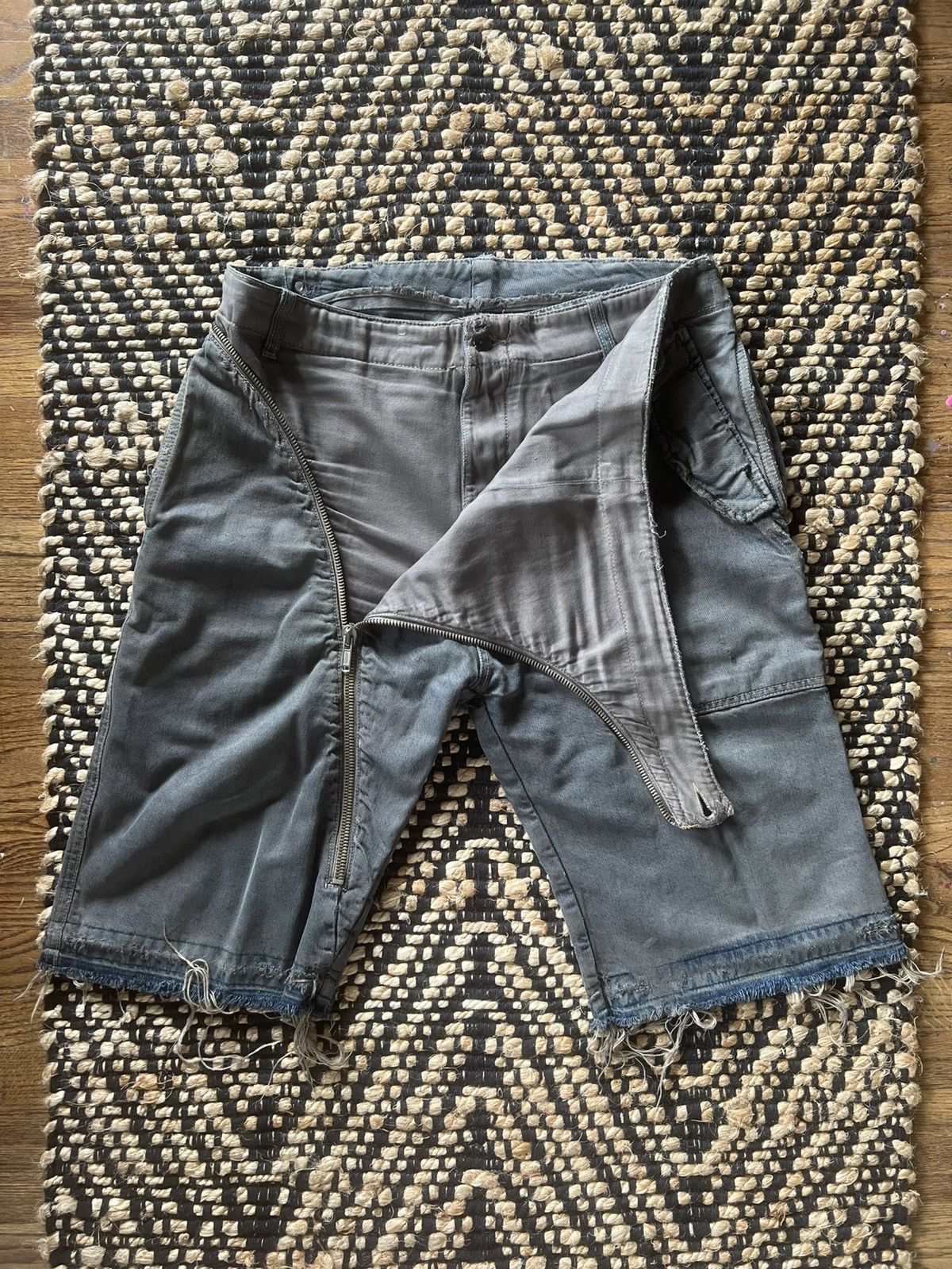 Rick Owens Rick Owens DRKSHDW AW06 Brown Double Layer Aircut Shorts Size US 33 - 1 Thumbnail