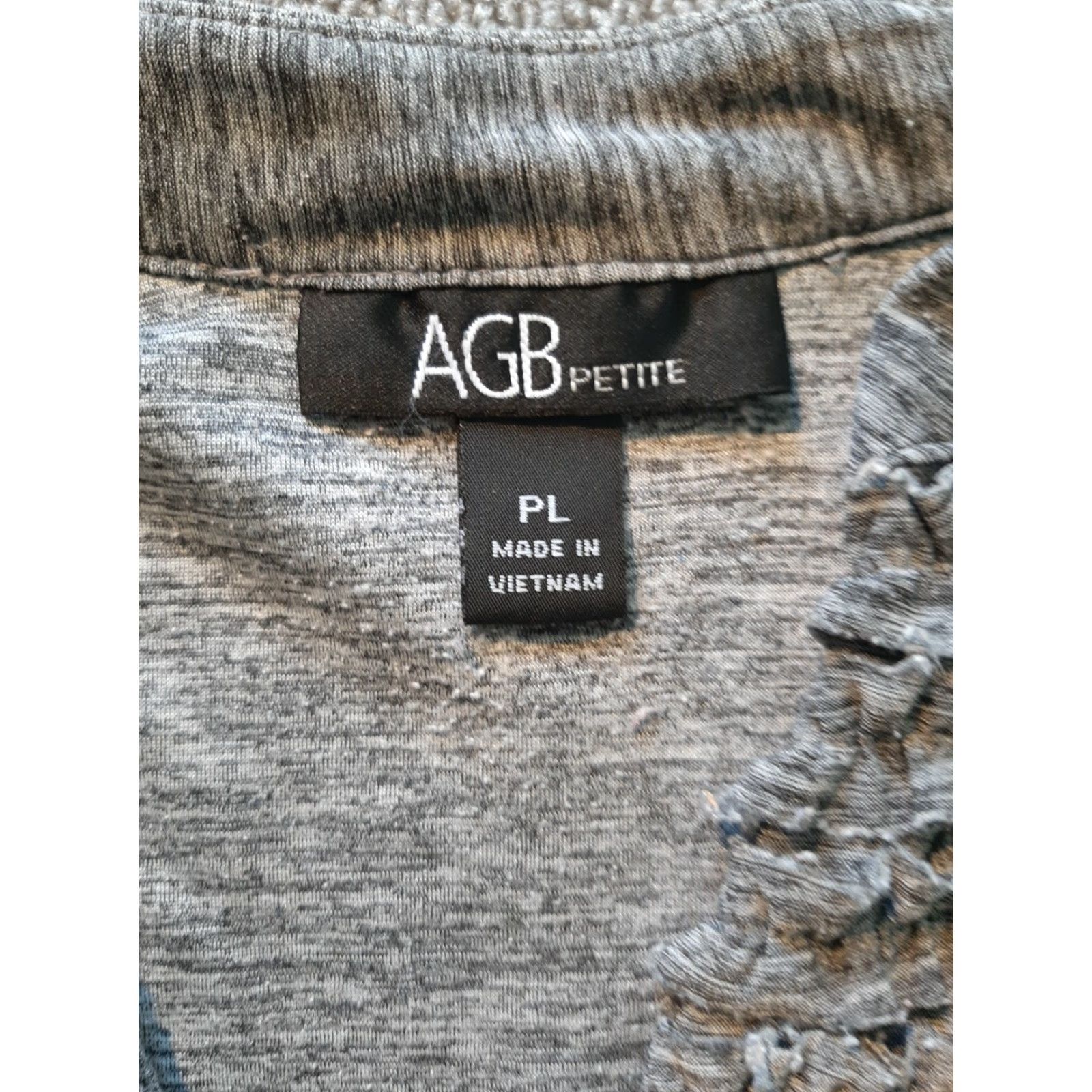 Vintage AGB Shirt Top Gray Short Sleeve Pullover Petite PL Womens Cap Sleeve Blouse Polyester Blend Size L / US 10 / IT 46 - 2 Thumbnail