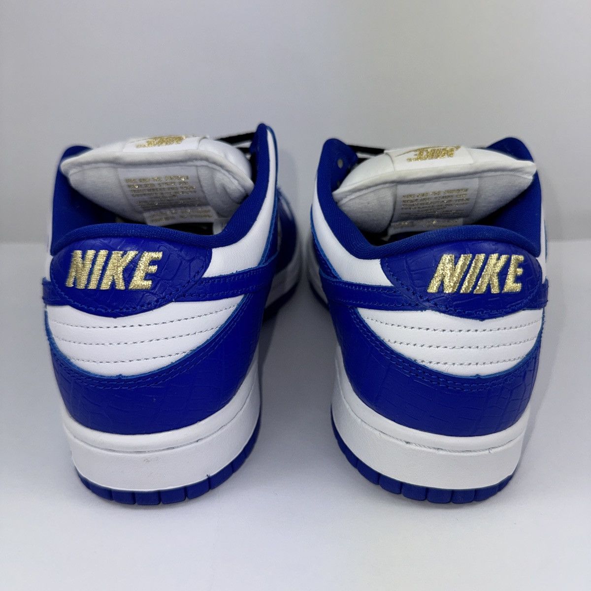Nike × Supreme NIKE SB DUNK LOW OG QS STARS HYPER ROYAL 2021 Size US 9.5 / EU 42-43 - 4 Thumbnail
