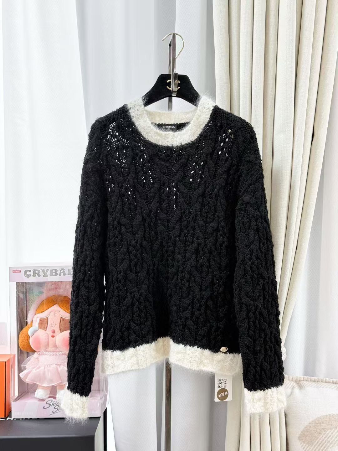 Chanel Chanel Color-Blocked Openwork Fuzzy Sweater Size XXS / US 00 / IT 34 - 1 Thumbnail