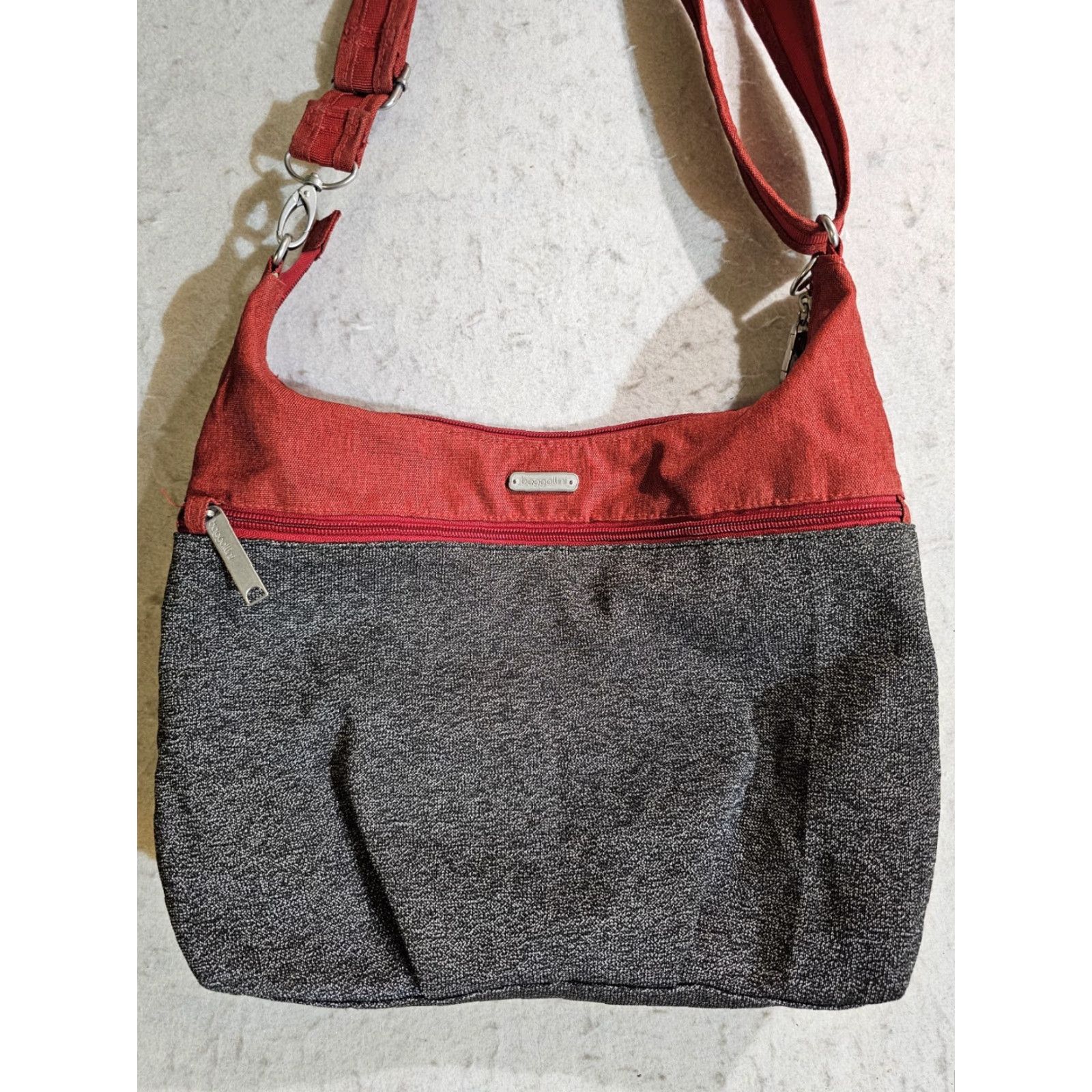 Vintage Baggallini SecurTex Anti Theft Half Moon Crossbody Travel Bag Red & Gray Handbag Size ONE SIZE - 2 Thumbnail