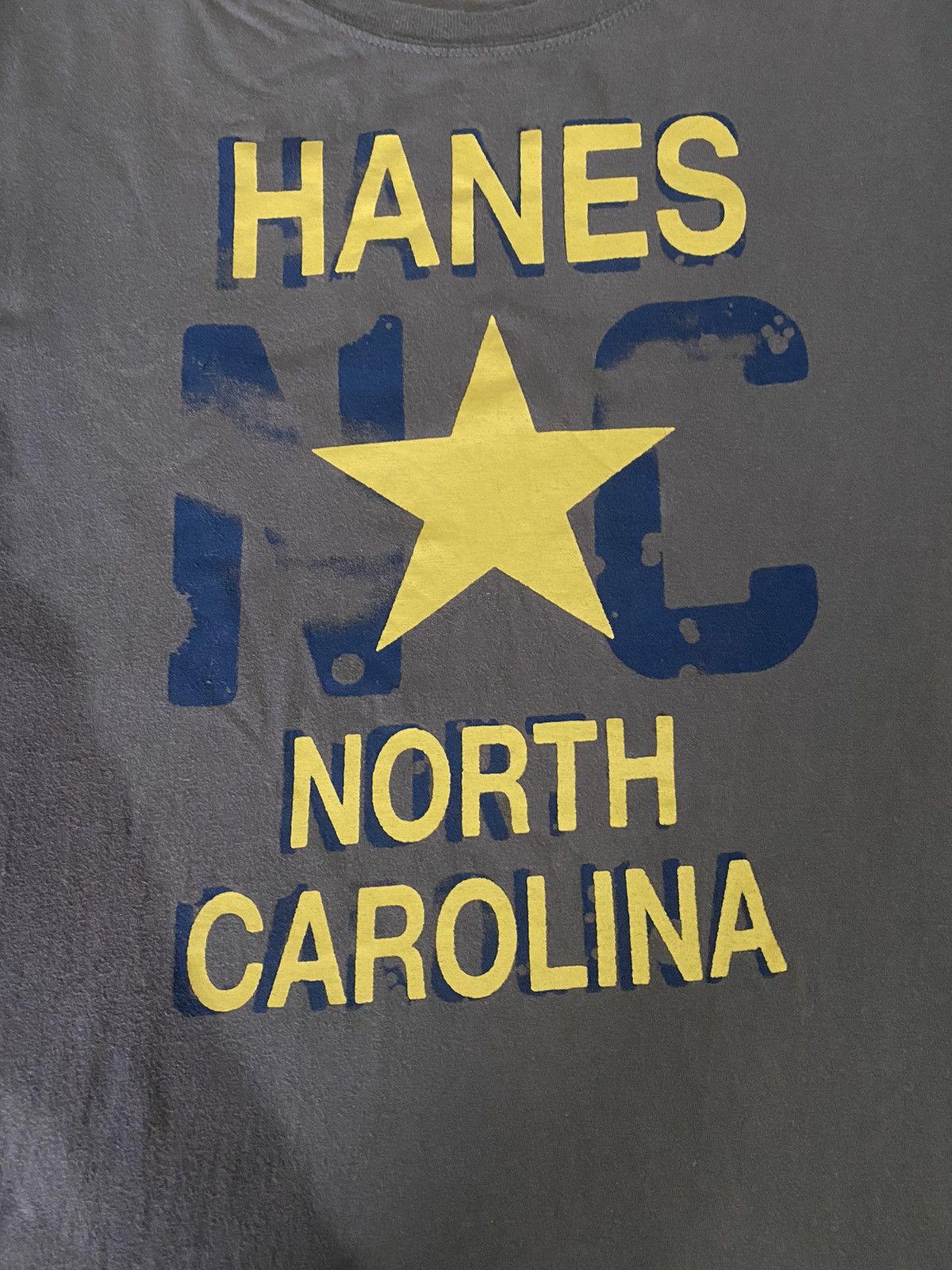 Hanes Vintage hanes Y2k Tshirt Size US L / EU 52-54 / 3 - 3 Thumbnail
