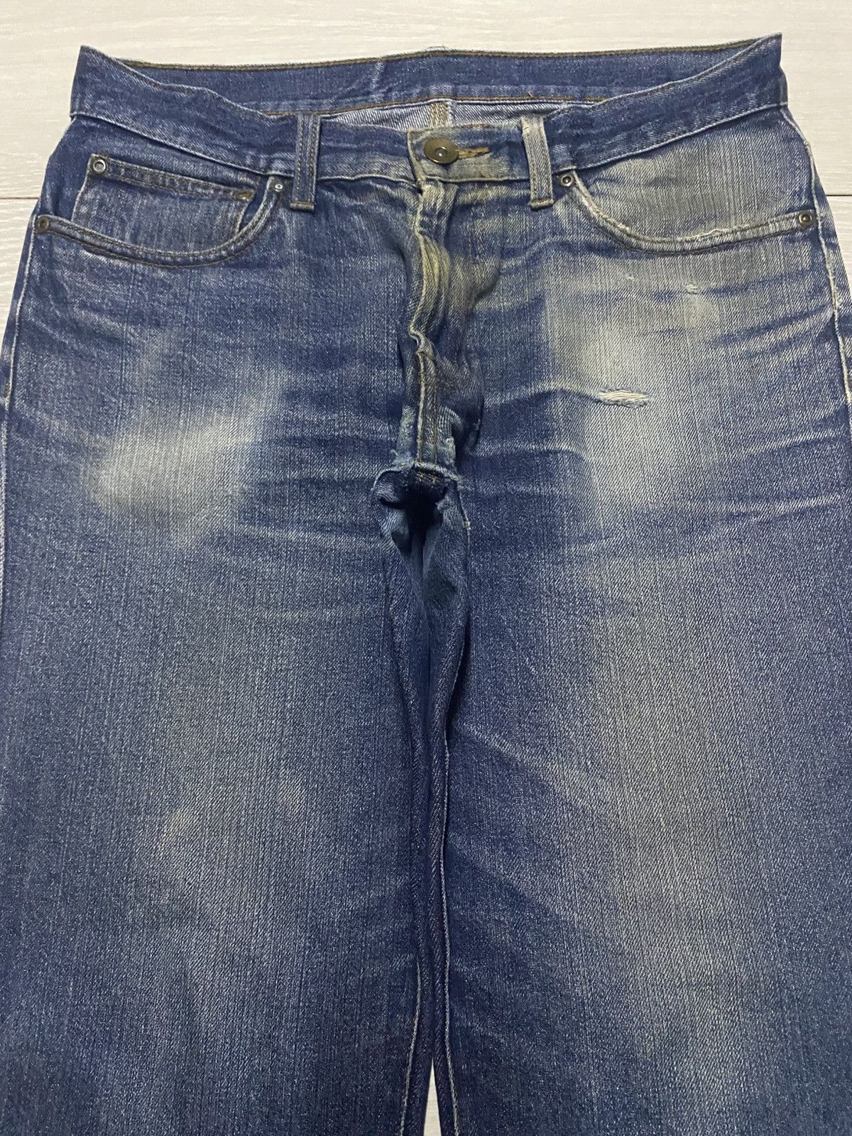 Japanese Brand Vintage Japanese Brand Sand Fade Wash Distressed Loose Jeans Size US 32 / EU 48 - 3 Thumbnail