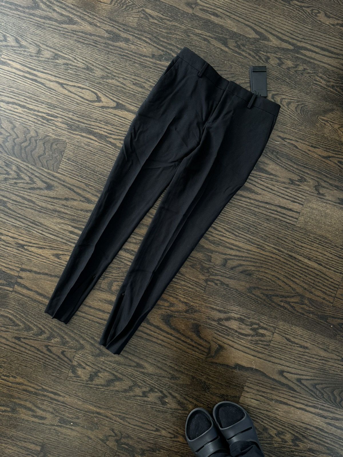 Saint Laurent Paris Saint Laurent Low Waist Skinny Pants Gabardine Size 25" / US 0 / IT 36 - 1 Thumbnail