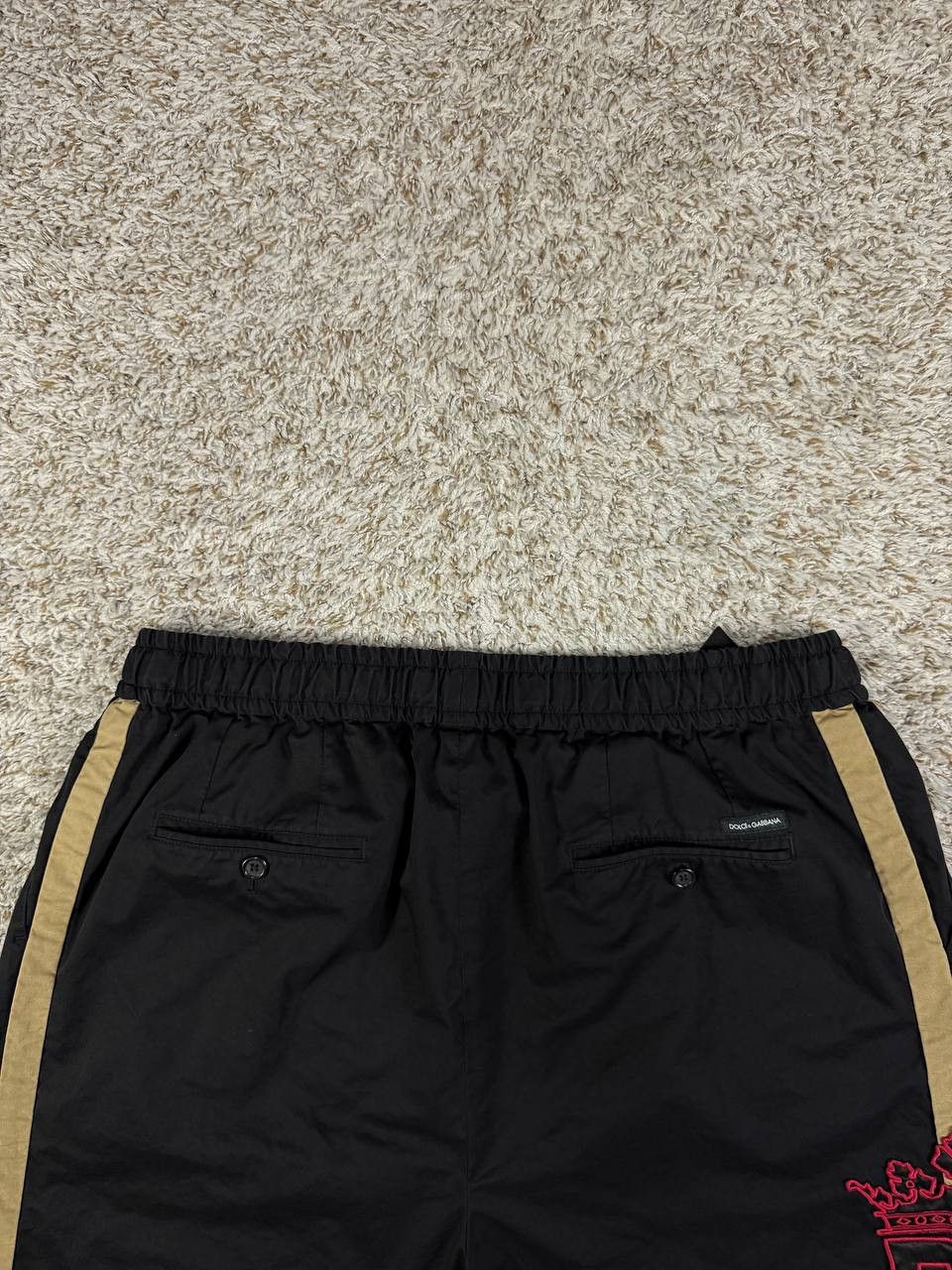 Dolce & Gabbana Dolce & Gabbana DG Crown Logo Bermuda Shorts Sweatshorts Size US 42 / EU 58 - 14 Thumbnail