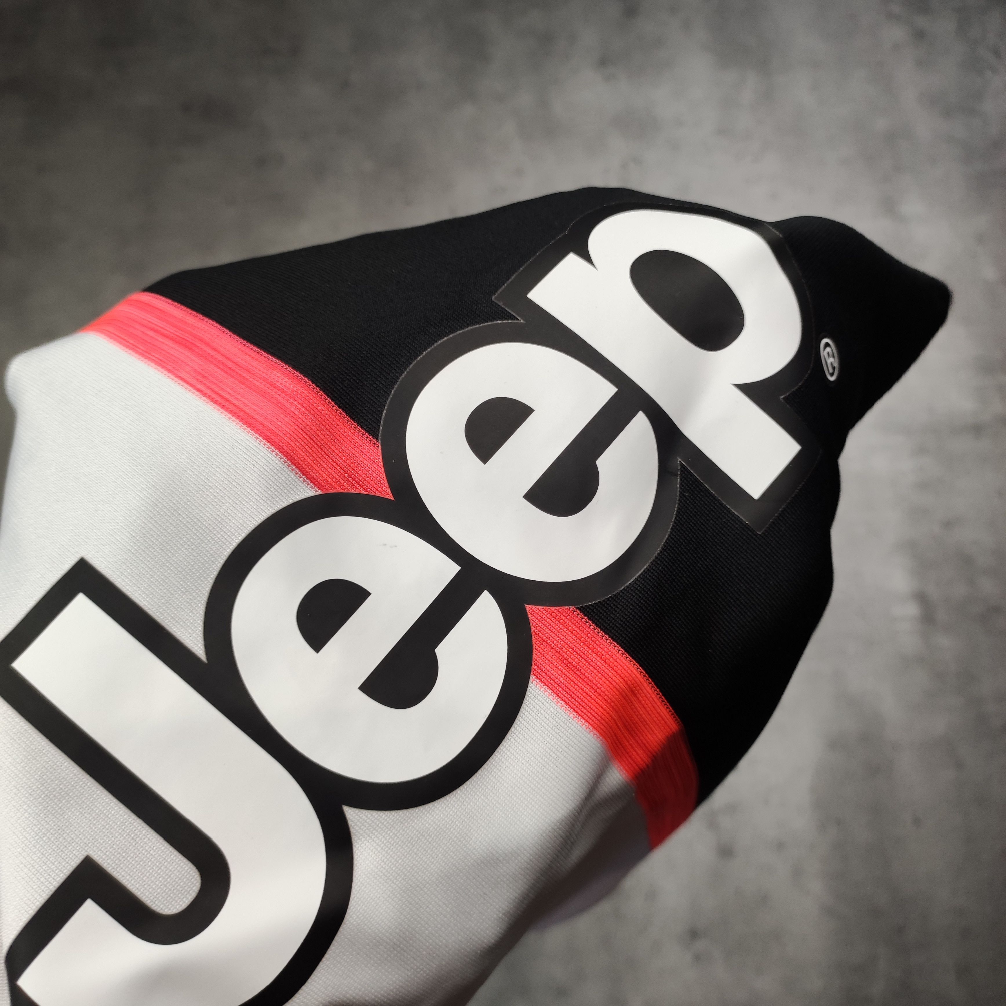 Adidas RARE Juventus FC x Adidas 2019 Home Football Jersey Size US S / EU 44-46 / 1 - 5 Thumbnail