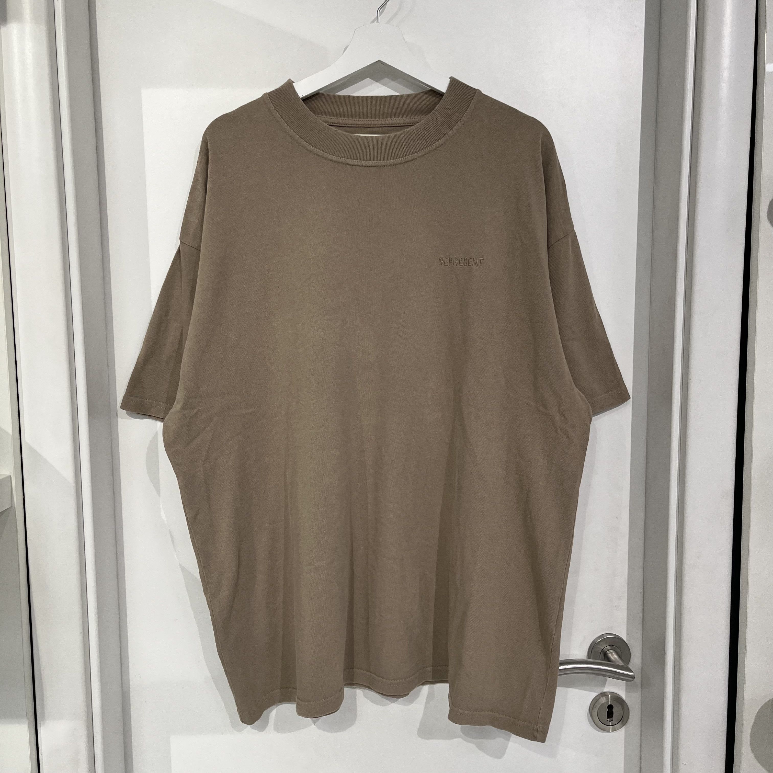 Represent Clo. Represent Mini Logo Tee Beige Size US XXL / EU 58 / 5 - 1 Thumbnail