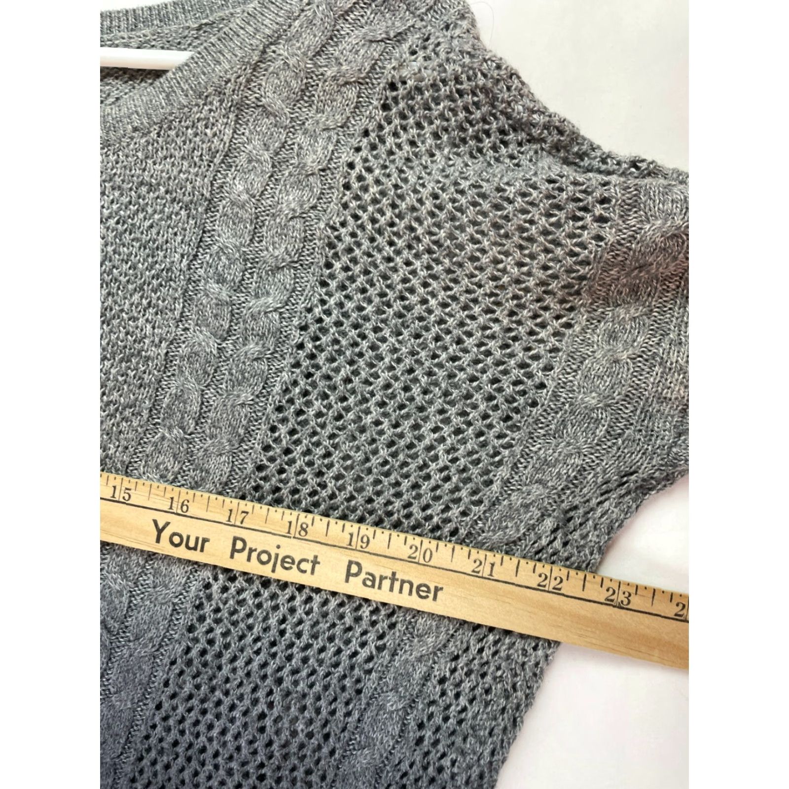 American Eagle Outfitters American Eagle Outfitters Sweater Women's Size S Gray Ombre Laced Long Sleeve Size S / US 4 / IT 40 - 4 Thumbnail