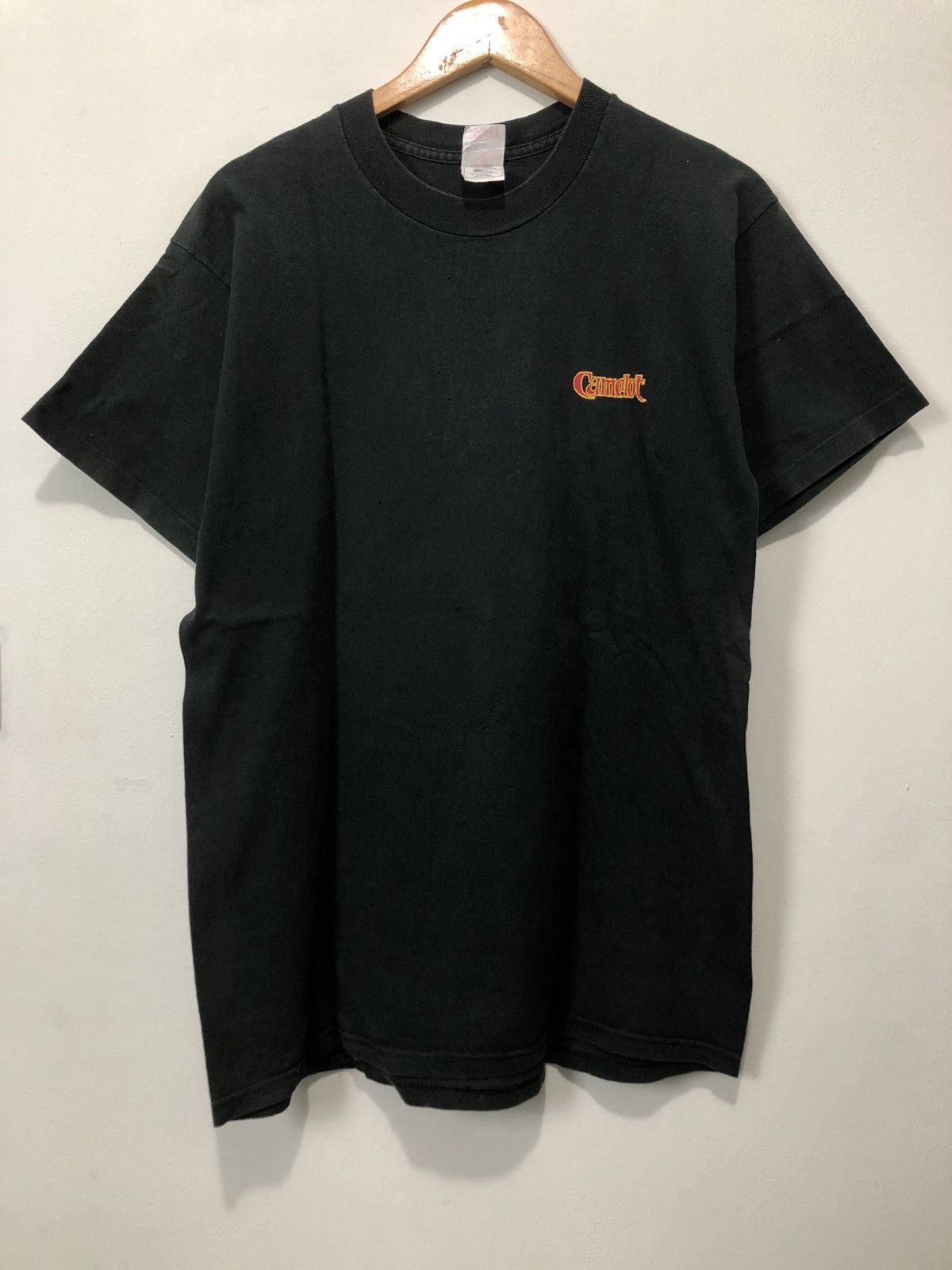 Vintage Vintage Camelot The Legend Of Arthur And His Kingdom T-Shirt Size US L / EU 52-54 / 3 - 5 Thumbnail