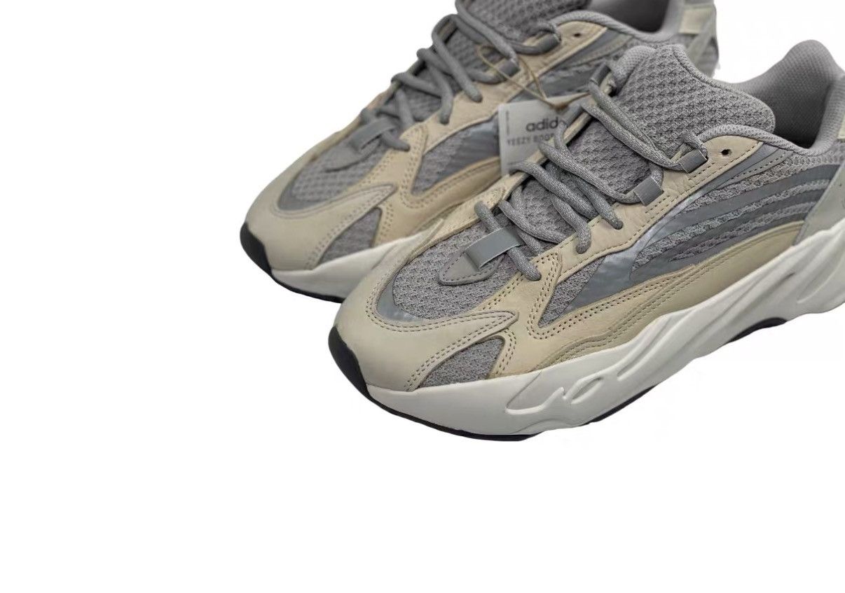 Yeezy Yeezy 700 V2 Cream 3M Reflective Silver White Grey J31 Size US 10 / EU 43 - 2 Thumbnail