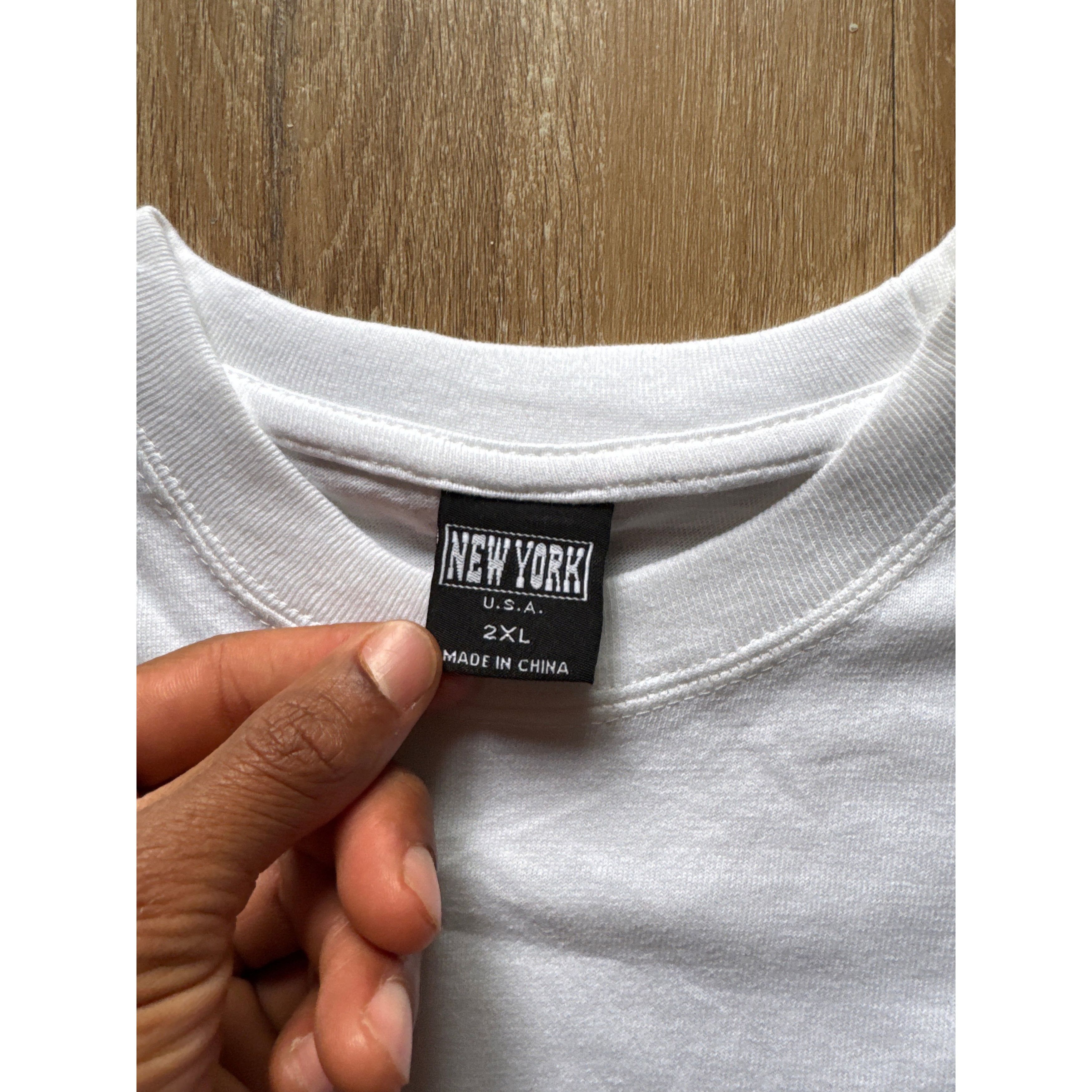 Vintage Vintage 2 Pac Tupac Me AgainstThe World Rap Tee Size US XXL / EU 58 / 5 - 5 Thumbnail