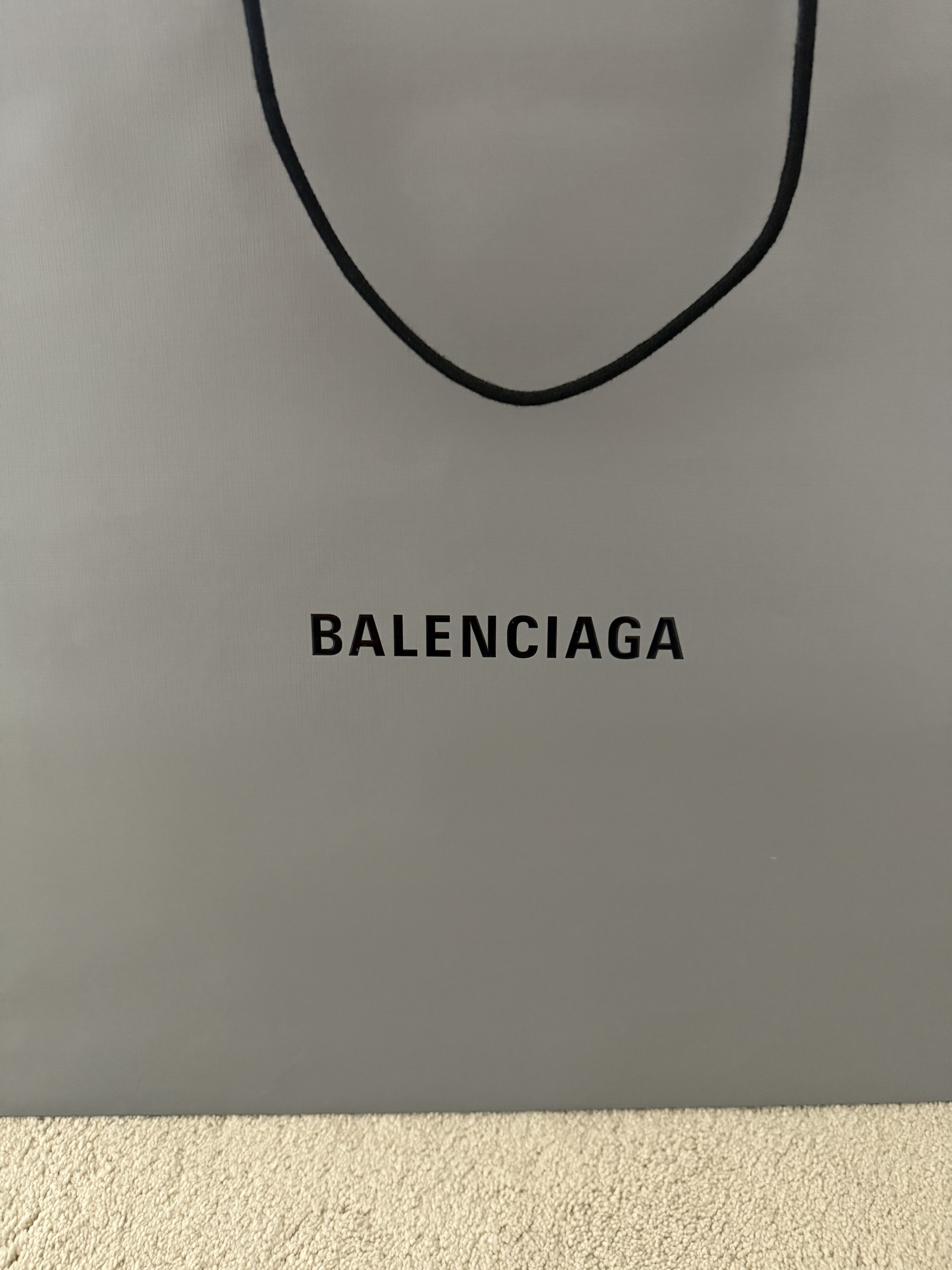 Balenciaga Large New Authentic Balenciaga Grey Gift Paper Shopping Bag Size ONE SIZE - 2 Thumbnail