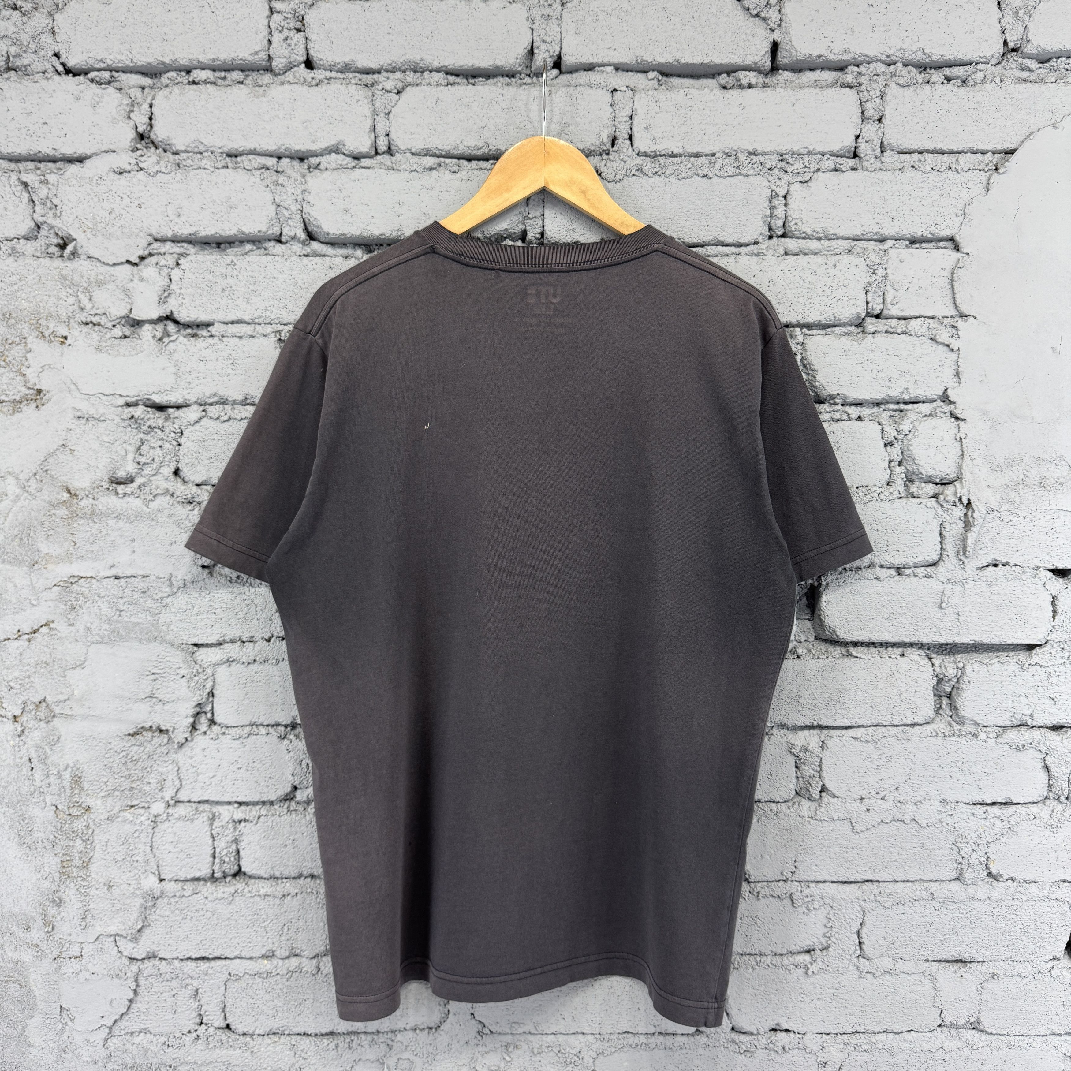 Uniqlo UNIQLO X MUSÉE Du Louvre X Peter Saville Sunfaded Thirt Size US L / EU 52-54 / 3 - 2 Thumbnail