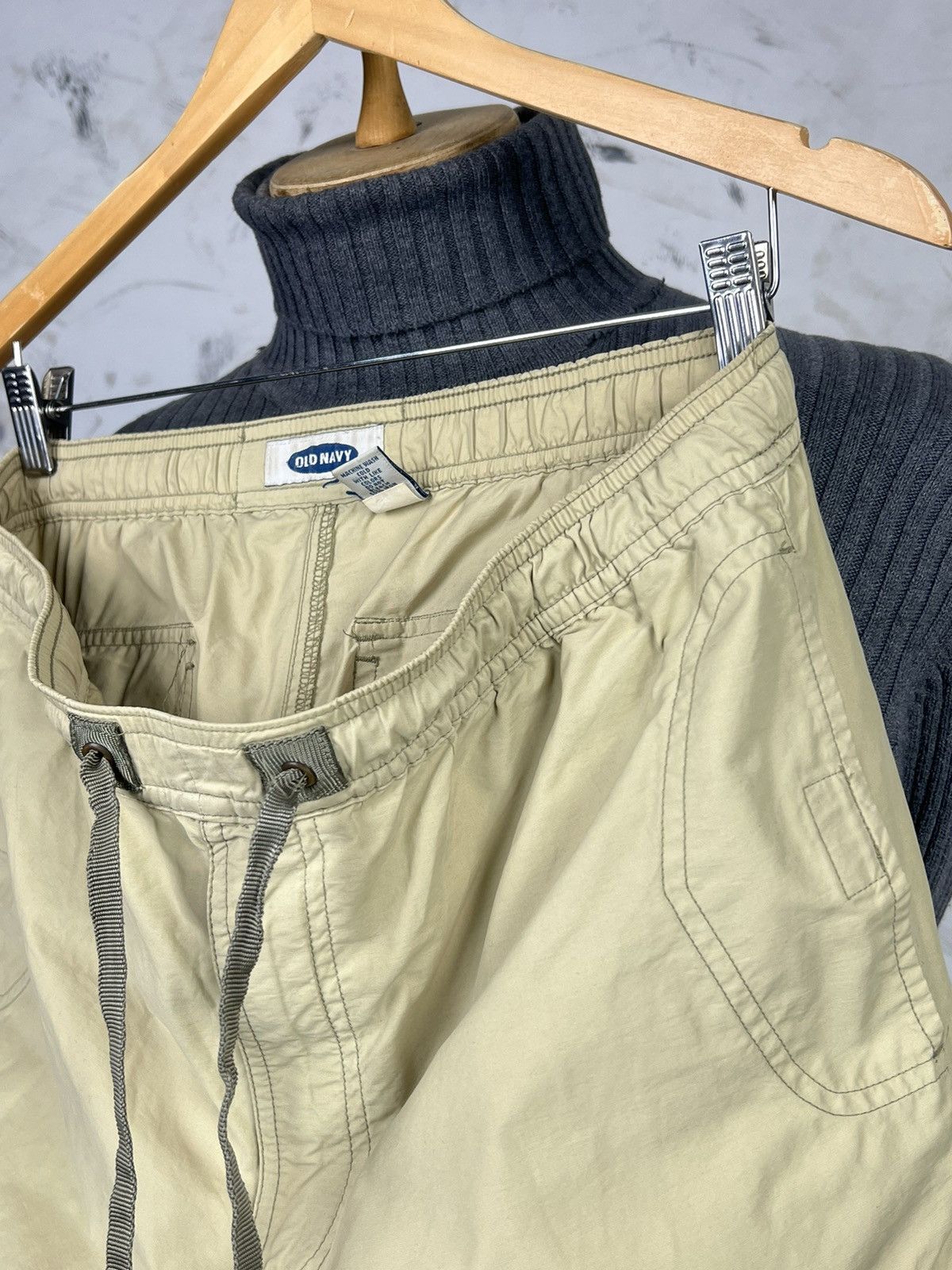 Old Navy Vintage Old Navy Lightweight Cargo Pants Size S – M Size US 30 / EU 46 - 9 Thumbnail