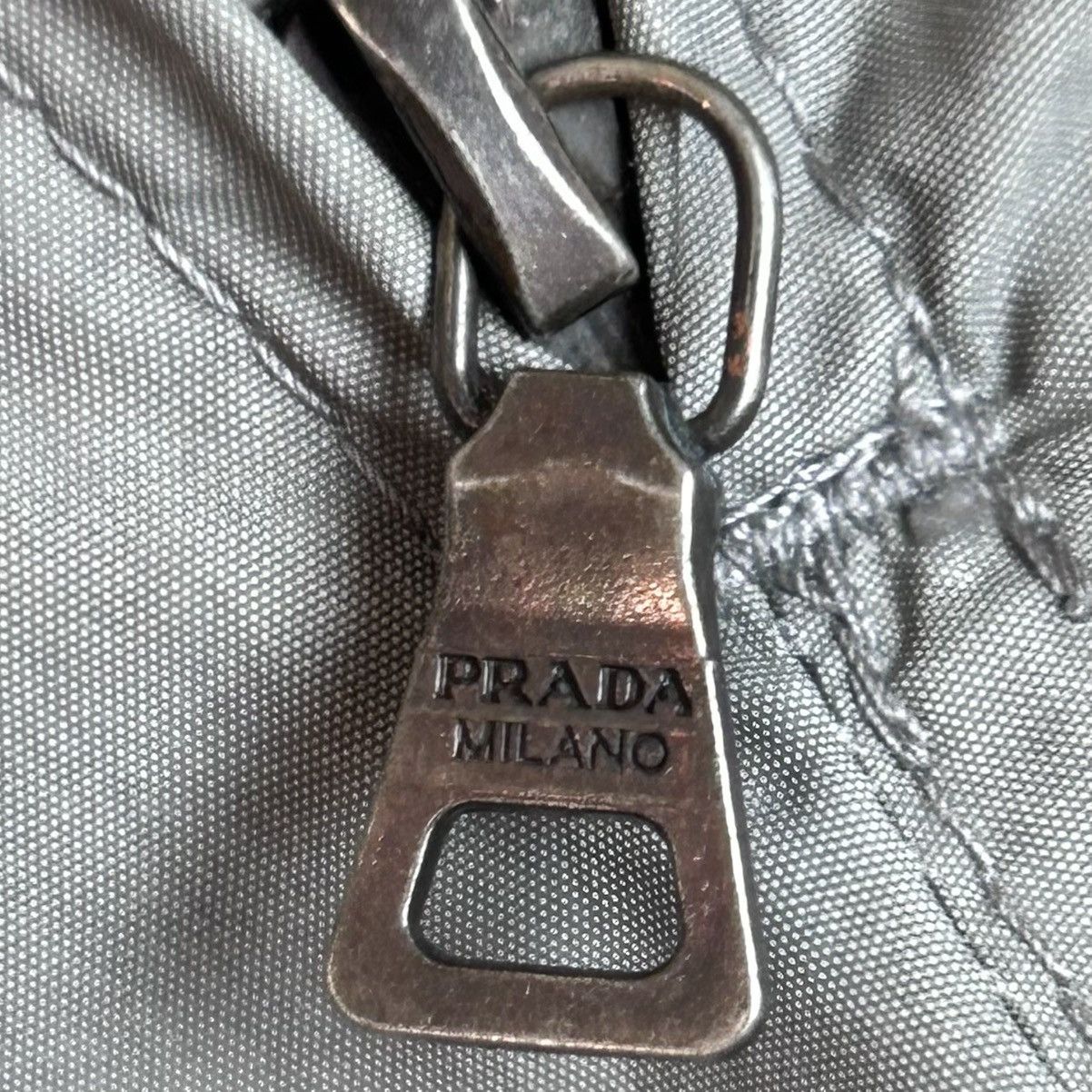 Prada Prada Vintage Nylon Cargo Zip Pockets Gray Tab Shorts Size US 30 / EU 46 - 5 Thumbnail