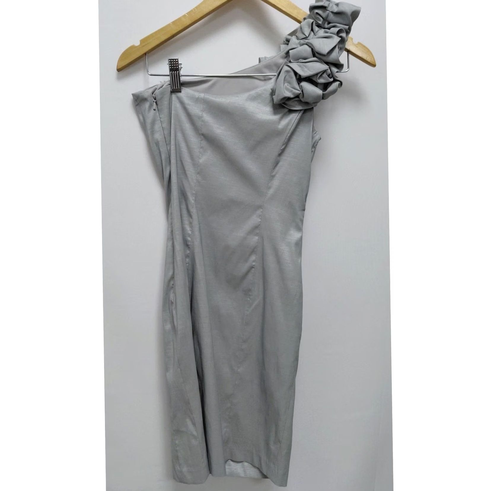 Adrianna Papell Hailey Logan by Adrianna Papell Dress Size 3/4 Gray One Shoulder Ruffle Women Size XS / US 0-2 / IT 36-38 - 2 Thumbnail