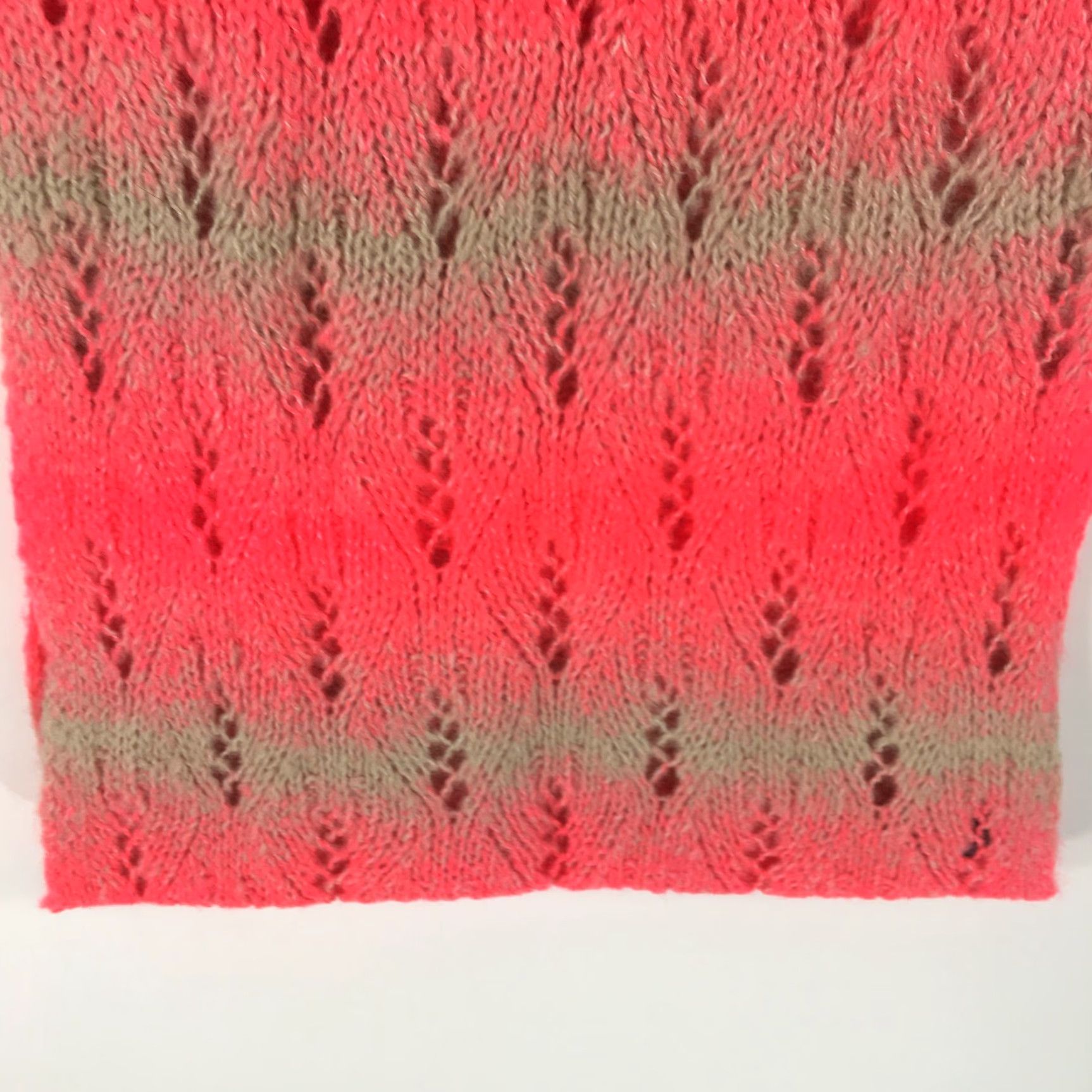 American Eagle Outfitters VINTAGE American Eagle Outfitters Pink Tan Knit Scarf 16X28 Fall Winter Womens Size ONE SIZE - 4 Thumbnail