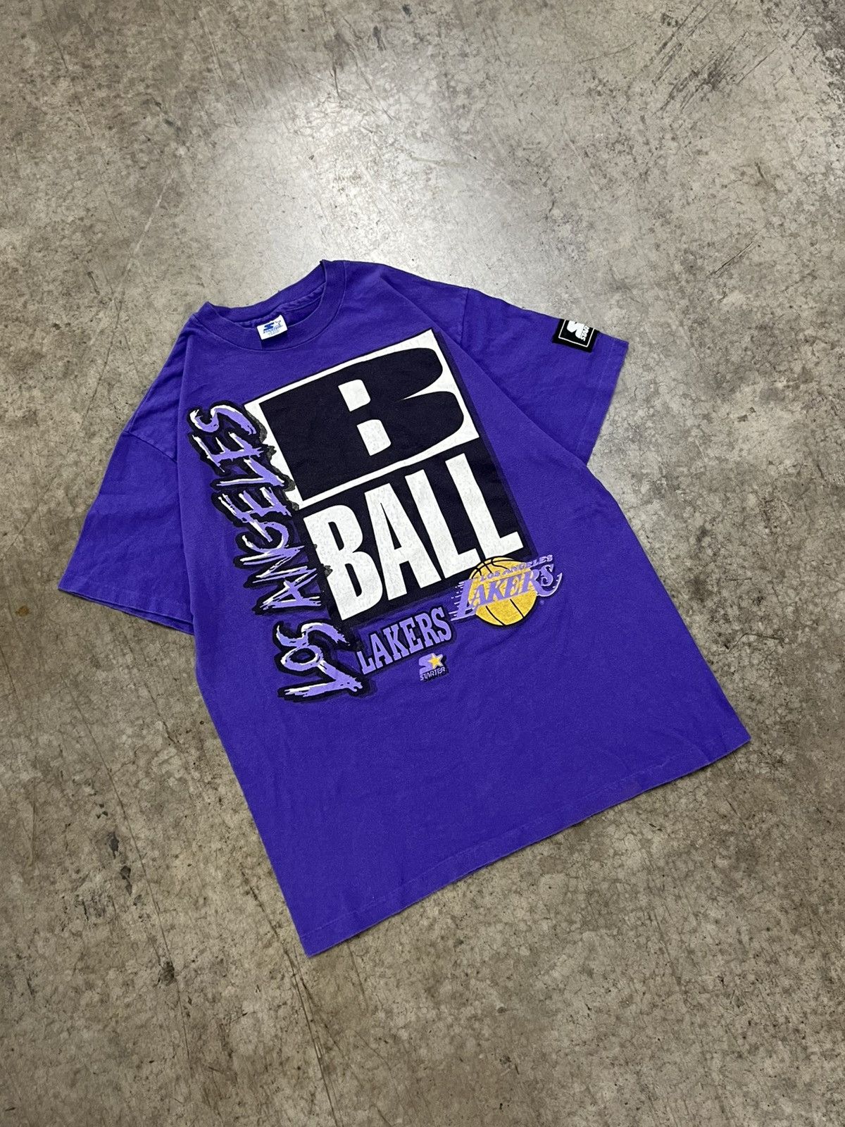 Vintage Vintage LA lakers 90s starter tee shirt rare hype streetwear Size US L / EU 52-54 / 3 - 1 Thumbnail