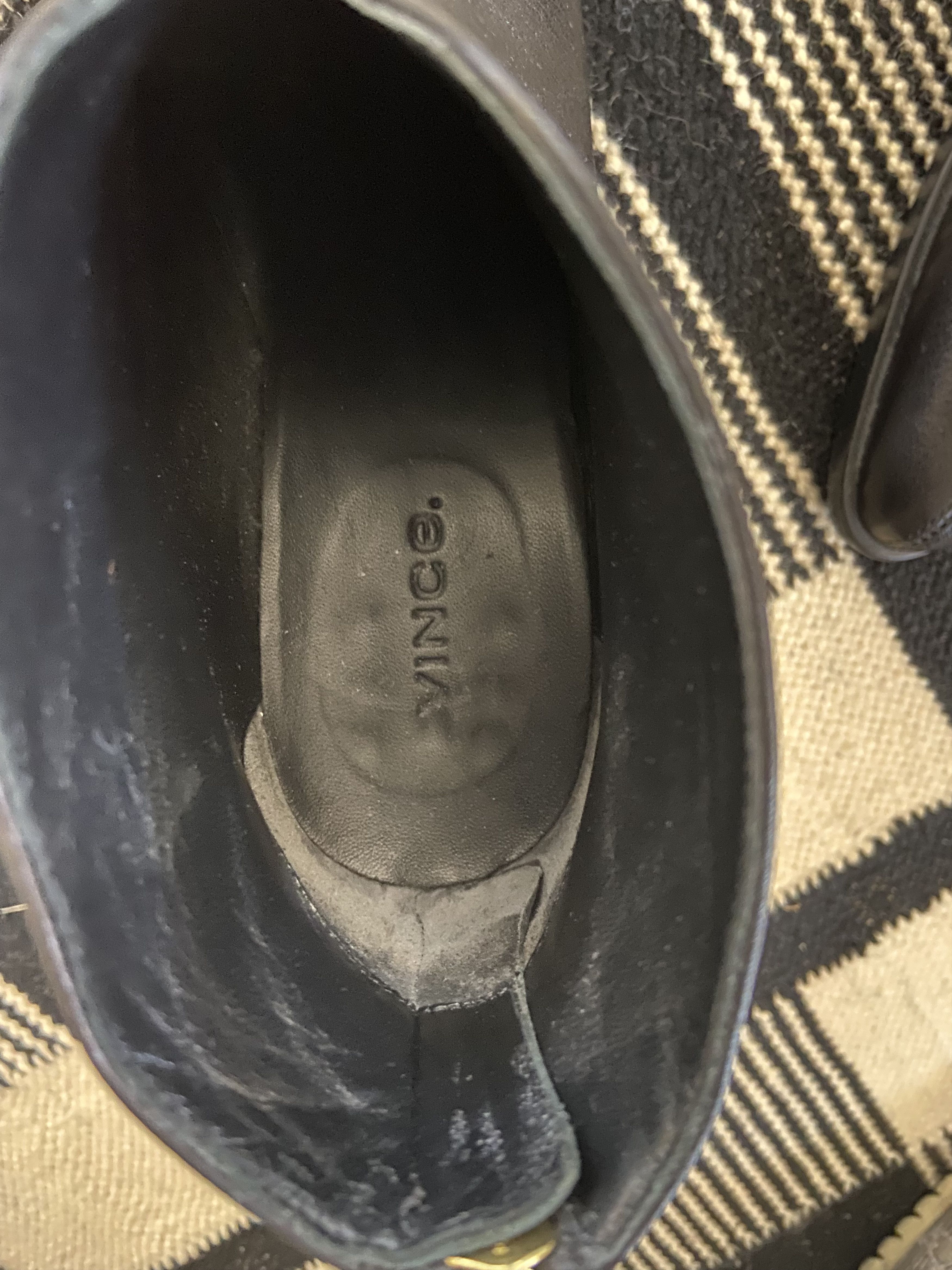 Vince Vince Ankle Boots Size US 7 / IT 37 - 2 Thumbnail