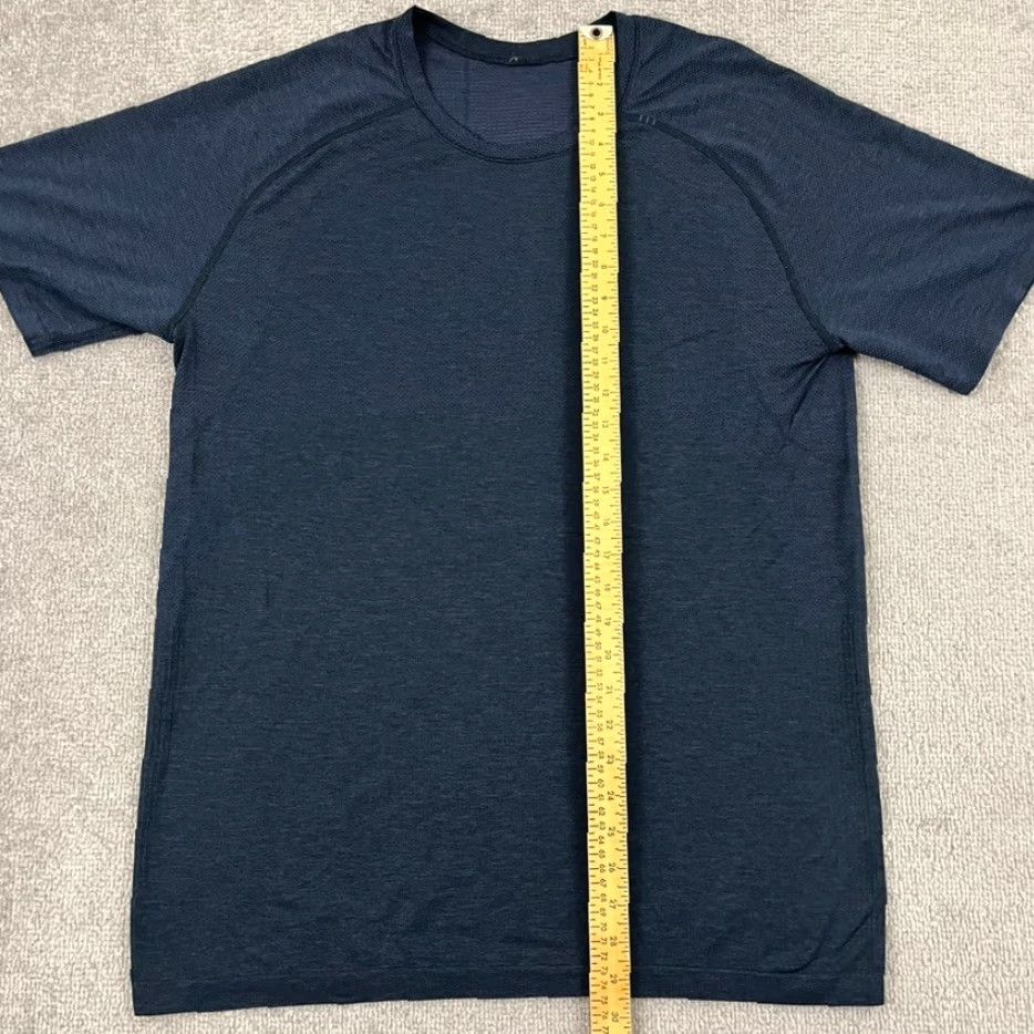 Lululemon Lululemon Metal Vent Tech Shirt Mens XL Blue Active Fitness Training Workout Gym Size US XL / EU 56 / 4 - 4 Thumbnail