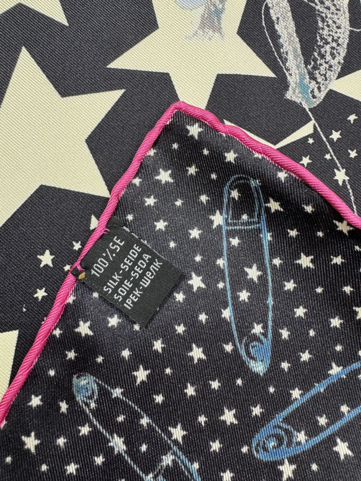 Other Maison Common Punk Star Silk Scarf – Rare Designer, italy Size ONE SIZE - 6 Thumbnail